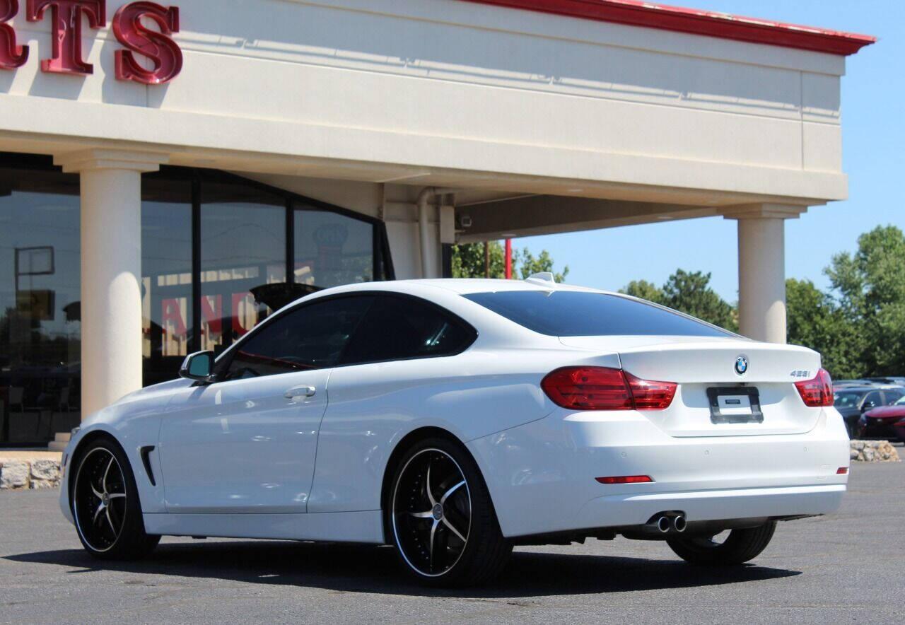 2014 White BMW 4 Series 428i coupe (WBA3N3C55EK) with an 2.0L I4 Turbocharger 2.0L I4 engine, Automatic 8-Speed transmission, located at 4301 NW 39th , Oklahoma City, OK, 73112, (405) 949-5600, 35.512135, -97.598671 - NO DRIVERS LICENCE NO-FULL COVERAGE INSURANCE-NO CREDIT CHECK. COME ON OVER TO SUPERSPORTS AND TAKE A LOOK AND TEST DRIVE PLEASE GIVE US A CALL AT (405) 949-5600. NO LICENSIA DE MANEJAR- NO SEGURO DE COBERTURA TOTAL- NO VERIFICACCION DE CREDITO. POR FAVOR VENGAN A SUPERSPORTS, ECHE UN VISTAZO Y - Photo#5