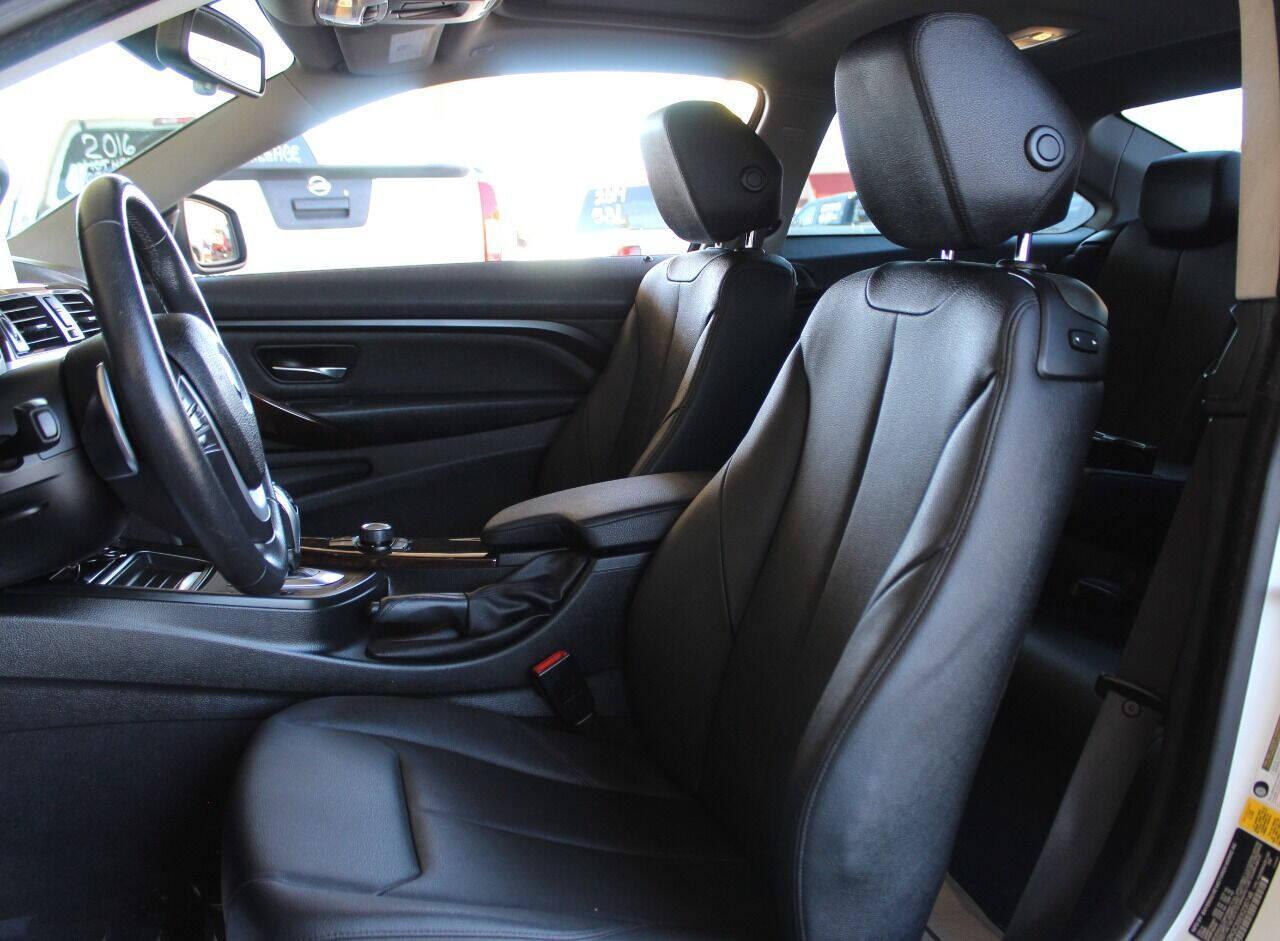 2014 White BMW 4 Series 428i coupe (WBA3N3C55EK) with an 2.0L I4 Turbocharger 2.0L I4 engine, Automatic 8-Speed transmission, located at 4301 NW 39th , Oklahoma City, OK, 73112, (405) 949-5600, 35.512135, -97.598671 - NO DRIVERS LICENCE NO-FULL COVERAGE INSURANCE-NO CREDIT CHECK. COME ON OVER TO SUPERSPORTS AND TAKE A LOOK AND TEST DRIVE PLEASE GIVE US A CALL AT (405) 949-5600. NO LICENSIA DE MANEJAR- NO SEGURO DE COBERTURA TOTAL- NO VERIFICACCION DE CREDITO. POR FAVOR VENGAN A SUPERSPORTS, ECHE UN VISTAZO Y - Photo#13