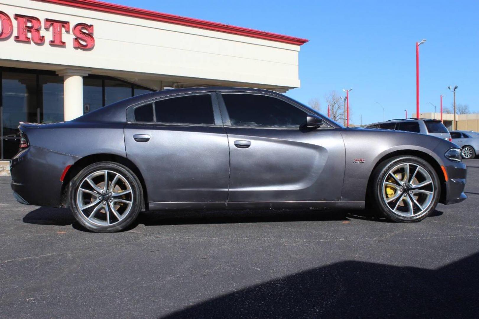 2015 Gray Dodge Charger R/T (2C3CDXCTXFH) with an 5.7L V8 OHV 16V engine, 8-Speed Automatic transmission, located at 4301 NW 39th , Oklahoma City, OK, 73112, (405) 949-5600, 35.512135, -97.598671 - NO DRIVERS LICENCE NO-FULL COVERAGE INSURANCE-NO CREDIT CHECK. COME ON OVER TO SUPERSPORTS AND TAKE A LOOK AND TEST DRIVE. PLEASE GIVE US A CALL AT (405) 949-5600. NO LICENSIA DE MANEJAR- NO SEGURO DE COBERTURA TOTAL- NO VERIFICACCION DE CREDITO. POR FAVOR VENGAN A SUPERSPORTS, ECHE UN - Photo#2