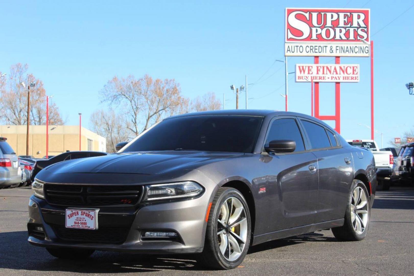 2015 Gray Dodge Charger R/T (2C3CDXCTXFH) with an 5.7L V8 OHV 16V engine, 8-Speed Automatic transmission, located at 4301 NW 39th , Oklahoma City, OK, 73112, (405) 949-5600, 35.512135, -97.598671 - NO DRIVERS LICENCE NO-FULL COVERAGE INSURANCE-NO CREDIT CHECK. COME ON OVER TO SUPERSPORTS AND TAKE A LOOK AND TEST DRIVE. PLEASE GIVE US A CALL AT (405) 949-5600. NO LICENSIA DE MANEJAR- NO SEGURO DE COBERTURA TOTAL- NO VERIFICACCION DE CREDITO. POR FAVOR VENGAN A SUPERSPORTS, ECHE UN - Photo#6