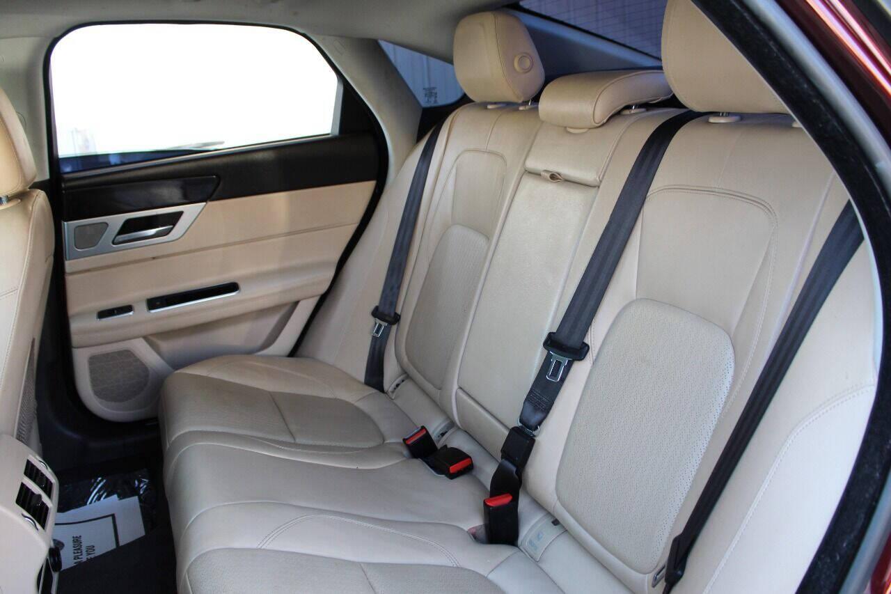 2016 Burgundy Jaguar XF XF Prestige (SAJBE4BV1GC) with an 3.0L V6 Supercharger 3.0L V6 engine, Automatic 8-Speed transmission, located at 4301 NW 39th , Oklahoma City, OK, 73112, (405) 949-5600, 35.512135, -97.598671 - NO DRIVERS LICENCE NO-FULL COVERAGE INSURANCE-NO CREDIT CHECK. COME ON OVER TO SUPERSPORTS AND TAKE A LOOK AND TEST DRIVE PLEASE GIVE US A CALL AT (405) 949-5600. NO LICENSIA DE MANEJAR- NO SEGURO DE COBERTURA TOTAL- NO VERIFICACCION DE CREDITO. POR FAVOR VENGAN A SUPERSPORTS, ECHE UN V - Photo#13