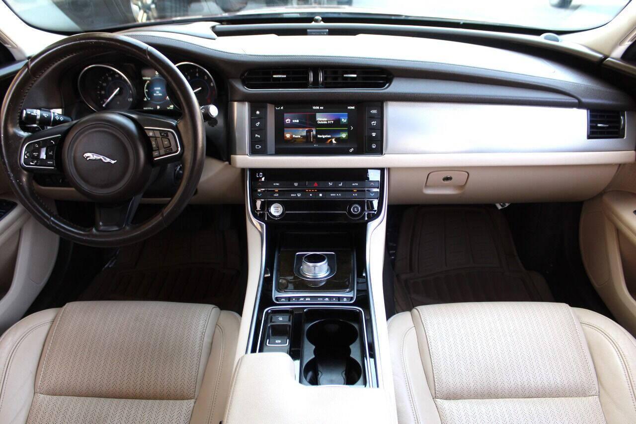 2016 Burgundy Jaguar XF XF Prestige (SAJBE4BV1GC) with an 3.0L V6 Supercharger 3.0L V6 engine, Automatic 8-Speed transmission, located at 4301 NW 39th , Oklahoma City, OK, 73112, (405) 949-5600, 35.512135, -97.598671 - NO DRIVERS LICENCE NO-FULL COVERAGE INSURANCE-NO CREDIT CHECK. COME ON OVER TO SUPERSPORTS AND TAKE A LOOK AND TEST DRIVE PLEASE GIVE US A CALL AT (405) 949-5600. NO LICENSIA DE MANEJAR- NO SEGURO DE COBERTURA TOTAL- NO VERIFICACCION DE CREDITO. POR FAVOR VENGAN A SUPERSPORTS, ECHE UN V - Photo#16