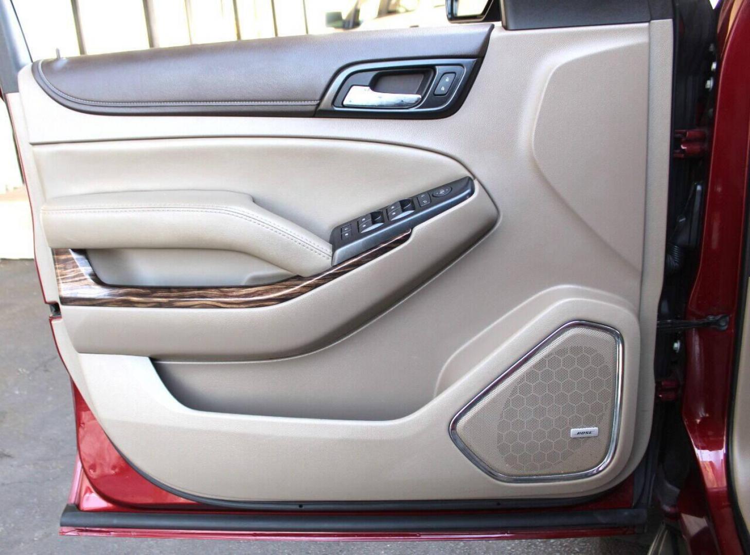 2017 Maroon GMC Yukon SLE 2WD (1GKS1AKC1HR) with an 5.3L V8 OHV 16V engine, 6A transmission, located at 4301 NW 39th , Oklahoma City, OK, 73112, (405) 949-5600, 35.512135, -97.598671 - NO DRIVERS LICENCE NO-FULL COVERAGE INSURANCE-NO CREDIT CHECK. COME ON OVER TO SUPERSPORTS AND TAKE A LOOK AND TEST DRIVE. PLEASE GIVE US A CALL AT (405) 949-5600. NO LICENSIA DE MANEJAR- NO SEGURO DE COBERTURA TOTAL- NO VERIFICACCION DE CREDITO. POR FAVOR VENGAN A SUPERSPORTS, ECHE UN - Photo#18