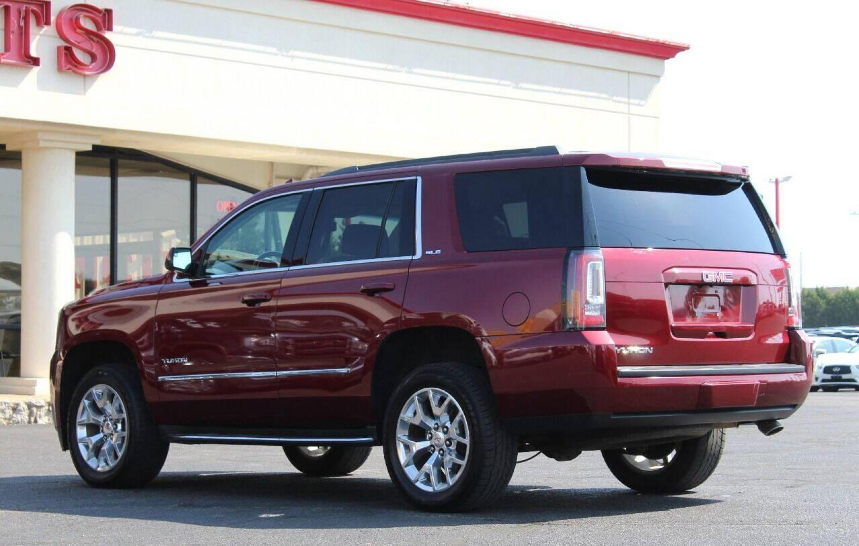 2017 Maroon GMC Yukon SLE 2WD (1GKS1AKC1HR) with an 5.3L V8 OHV 16V engine, 6A transmission, located at 4301 NW 39th , Oklahoma City, OK, 73112, (405) 949-5600, 35.512135, -97.598671 - NO DRIVERS LICENCE NO-FULL COVERAGE INSURANCE-NO CREDIT CHECK. COME ON OVER TO SUPERSPORTS AND TAKE A LOOK AND TEST DRIVE. PLEASE GIVE US A CALL AT (405) 949-5600. NO LICENSIA DE MANEJAR- NO SEGURO DE COBERTURA TOTAL- NO VERIFICACCION DE CREDITO. POR FAVOR VENGAN A SUPERSPORTS, ECHE UN - Photo#5