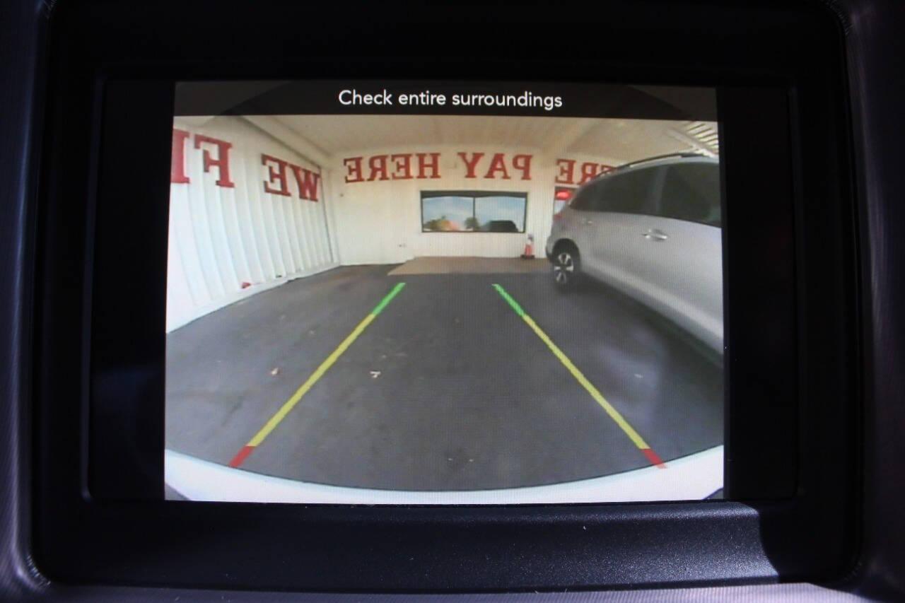 2019 White Dodge Charger SXT (2C3CDXBG8KH) with an 3.6L V6 DOHC 24V engine, 8A transmission, located at 4301 NW 39th , Oklahoma City, OK, 73112, (405) 949-5600, 35.512135, -97.598671 - NO DRIVERS LICENCE -NO FULL COVERAGE INSURANCE - NO CREDIT CHECK. COME ON OVER TO SUPERSPORTS, TAKE A LOOK AND TEST DRIVE. PLEASE GIVE US A CALL AT (405) 949-5600. NO LICENCIA DE CONDUCIR - NO SEGURO DE COBERTURA TOTAL - NO VERIFICACION DE CREDITO. VISITENOS EN SUPERSPORTS, MIRE NUESTRO - Photo#17