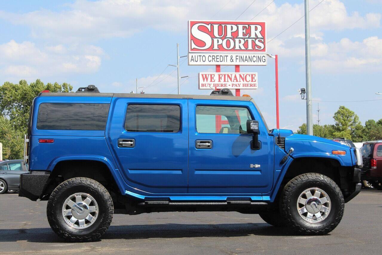 2006 Blue HUMMER H2 SUV (5GRGN23U16H) with an 6.0L V8 6.0L V8 engine, Automatic 4-Speed transmission, located at 4301 NW 39th , Oklahoma City, OK, 73112, (405) 949-5600, 35.512135, -97.598671 - NO DRIVERS LICENCE NO-FULL COVERAGE INSURANCE-NO CREDIT CHECK. COME ON OVER TO SUPERSPORTS AND TAKE A LOOK AND TEST DRIVE PLEASE GIVE US A CALL AT (405) 949-5600. NO LICENSIA DE MANEJAR- NO SEGURO DE COBERTURA TOTAL- NO VERIFICACCION DE CREDITO. POR FAVOR VENGAN A SUPERSPORTS, ECHE UN VIS - Photo#3