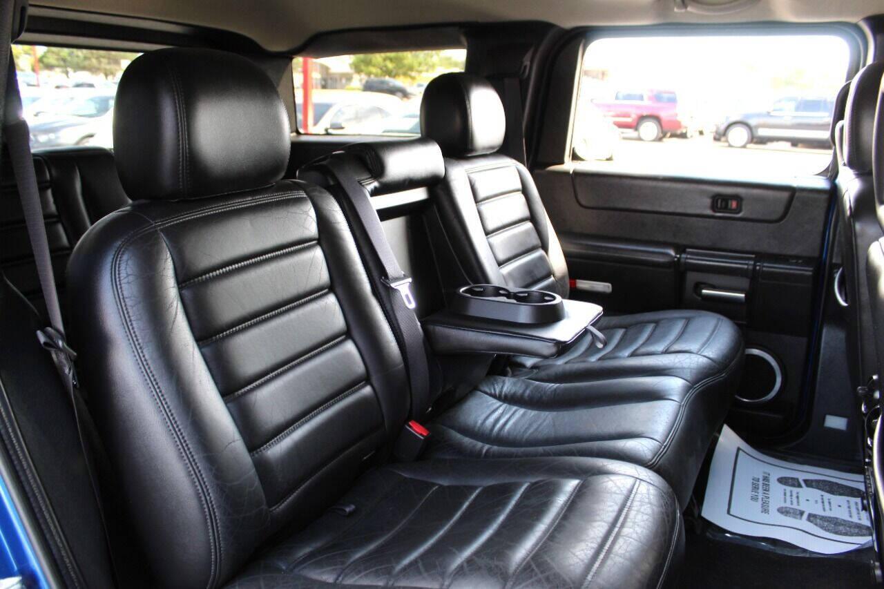 2006 Blue HUMMER H2 SUV (5GRGN23U16H) with an 6.0L V8 6.0L V8 engine, Automatic 4-Speed transmission, located at 4301 NW 39th , Oklahoma City, OK, 73112, (405) 949-5600, 35.512135, -97.598671 - NO DRIVERS LICENCE NO-FULL COVERAGE INSURANCE-NO CREDIT CHECK. COME ON OVER TO SUPERSPORTS AND TAKE A LOOK AND TEST DRIVE PLEASE GIVE US A CALL AT (405) 949-5600. NO LICENSIA DE MANEJAR- NO SEGURO DE COBERTURA TOTAL- NO VERIFICACCION DE CREDITO. POR FAVOR VENGAN A SUPERSPORTS, ECHE UN VIS - Photo#11