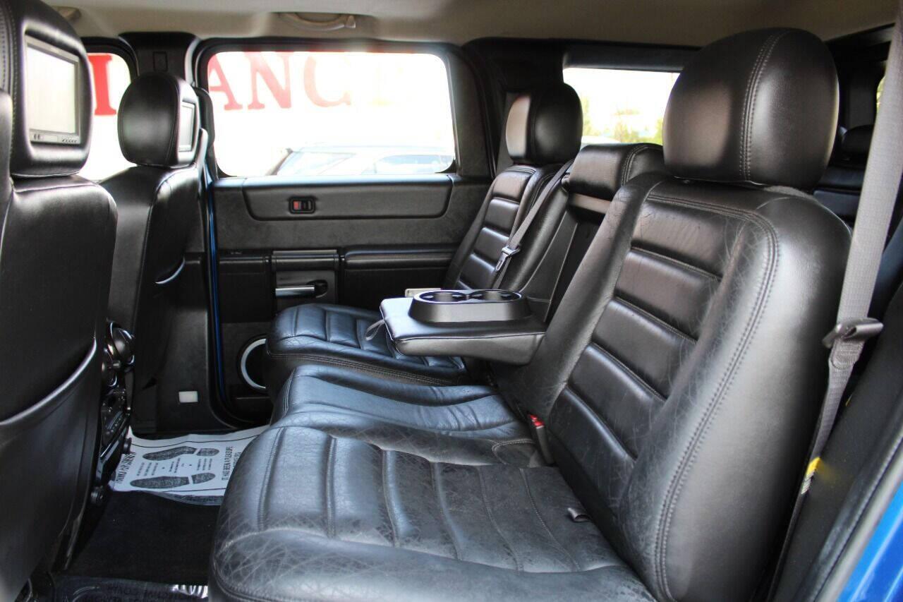 2006 Blue HUMMER H2 SUV (5GRGN23U16H) with an 6.0L V8 6.0L V8 engine, Automatic 4-Speed transmission, located at 4301 NW 39th , Oklahoma City, OK, 73112, (405) 949-5600, 35.512135, -97.598671 - NO DRIVERS LICENCE NO-FULL COVERAGE INSURANCE-NO CREDIT CHECK. COME ON OVER TO SUPERSPORTS AND TAKE A LOOK AND TEST DRIVE PLEASE GIVE US A CALL AT (405) 949-5600. NO LICENSIA DE MANEJAR- NO SEGURO DE COBERTURA TOTAL- NO VERIFICACCION DE CREDITO. POR FAVOR VENGAN A SUPERSPORTS, ECHE UN VIS - Photo#15