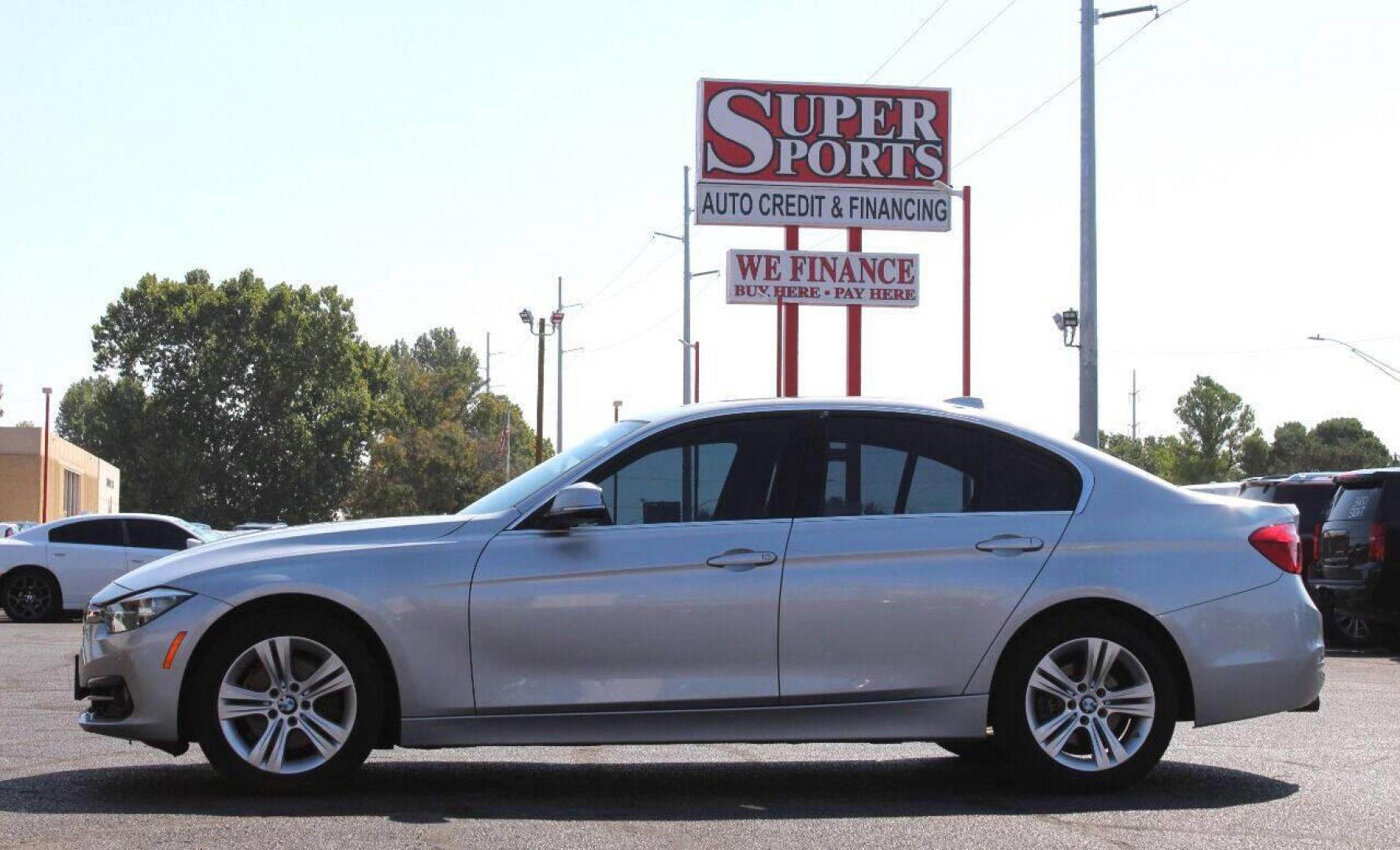 2017 Silver BMW 3-Series 330i SULEV Sedan (WBA8B9G56HN) with an 3.0L L6 DOHC 24V engine, 8A transmission, located at 4301 NW 39th , Oklahoma City, OK, 73112, (405) 949-5600, 35.512135, -97.598671 - NO DRIVERS LICENSE - NO FULL COVERAGE INSURANCE - NO CREDIT CHECK. COME ON OVER TO SUPERSPORTS AND TAKE A LOOK AND TEST DRIVE. PLEASE GIVE US A CALL AT (405) 949-5600. NO LICENCIA DE MANEJAR - NO SEGURO DE COBERTURA TOTAL - NO VERIFICACION DE CREDITO. POR FAVOR VENGAN A SUPERSPORTS, ECHE - Photo#7
