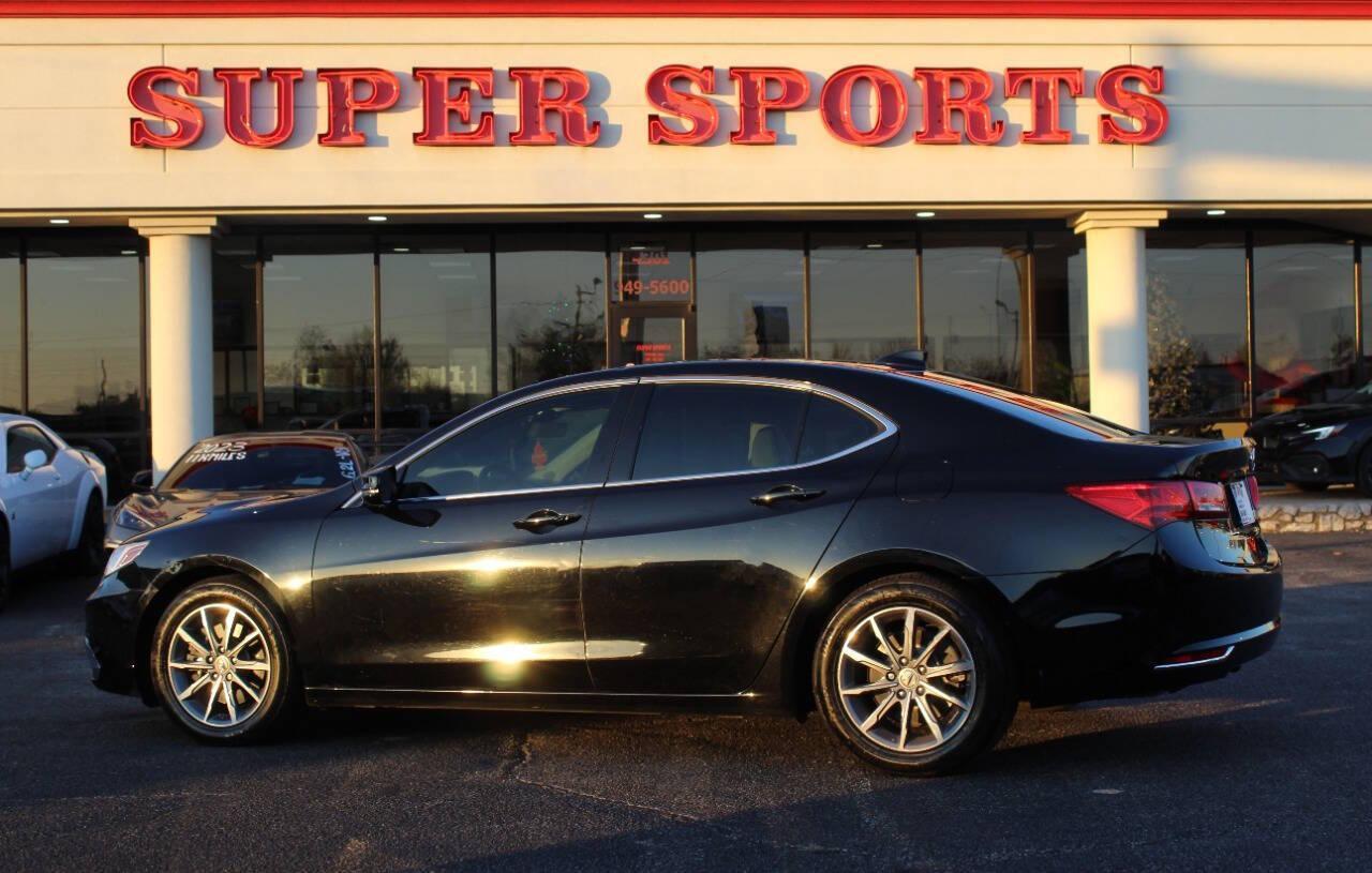 2018 Black Acura TLX Base 2.4L (19UUB1F31JA) with an 2.4L L4 DOHC 16V engine, 8A transmission, located at 4301 NW 39th , Oklahoma City, OK, 73112, (405) 949-5600, 35.512135, -97.598671 - NO DRIVERS LICENCE -NO FULL COVERAGE INSURANCE - NO CREDIT CHECK. COME ON OVER TO SUPERSPORTS, TAKE A LOOK AND TEST DRIVE. PLEASE GIVE US A CALL AT (405) 949-5600. NO LICENCIA DE CONDUCIR - NO SEGURO DE COBERTURA TOTAL - NO VERIFICACION DE CREDITO. VISITENOS EN SUPERSPORTS, MIRE - Photo#4