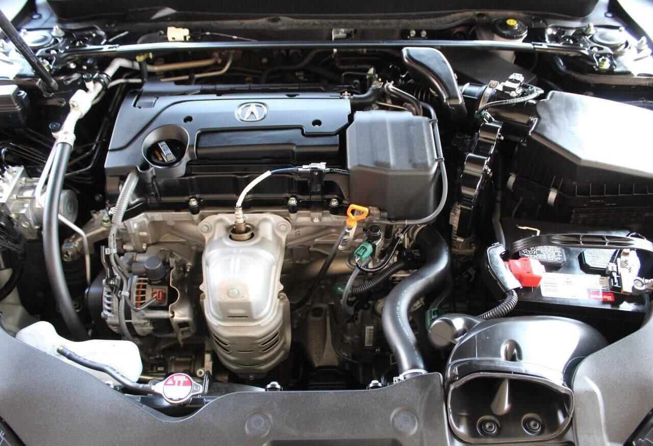 2018 Black Acura TLX Base 2.4L (19UUB1F31JA) with an 2.4L L4 DOHC 16V engine, 8A transmission, located at 4301 NW 39th , Oklahoma City, OK, 73112, (405) 949-5600, 35.512135, -97.598671 - NO DRIVERS LICENCE -NO FULL COVERAGE INSURANCE - NO CREDIT CHECK. COME ON OVER TO SUPERSPORTS, TAKE A LOOK AND TEST DRIVE. PLEASE GIVE US A CALL AT (405) 949-5600. NO LICENCIA DE CONDUCIR - NO SEGURO DE COBERTURA TOTAL - NO VERIFICACION DE CREDITO. VISITENOS EN SUPERSPORTS, MIRE - Photo#7