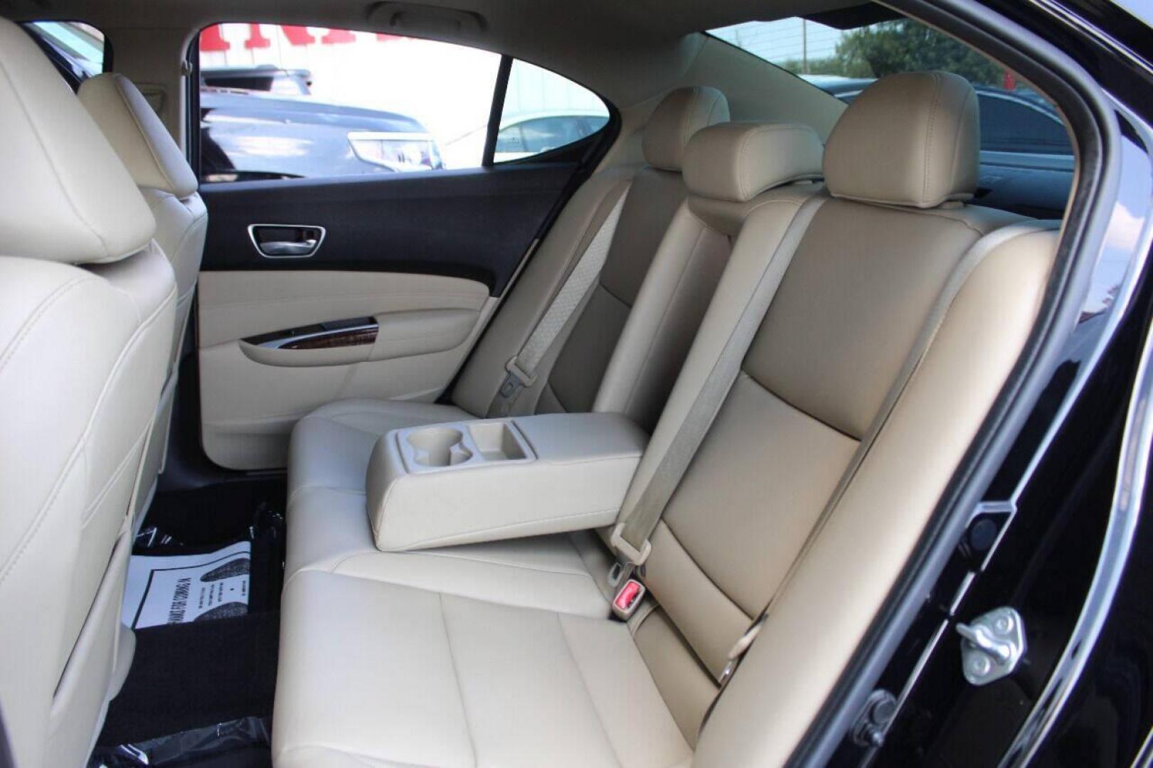 2018 Black Acura TLX Base 2.4L (19UUB1F31JA) with an 2.4L L4 DOHC 16V engine, 8A transmission, located at 4301 NW 39th , Oklahoma City, OK, 73112, (405) 949-5600, 35.512135, -97.598671 - NO DRIVERS LICENCE -NO FULL COVERAGE INSURANCE - NO CREDIT CHECK. COME ON OVER TO SUPERSPORTS, TAKE A LOOK AND TEST DRIVE. PLEASE GIVE US A CALL AT (405) 949-5600. NO LICENCIA DE CONDUCIR - NO SEGURO DE COBERTURA TOTAL - NO VERIFICACION DE CREDITO. VISITENOS EN SUPERSPORTS, MIRE - Photo#14