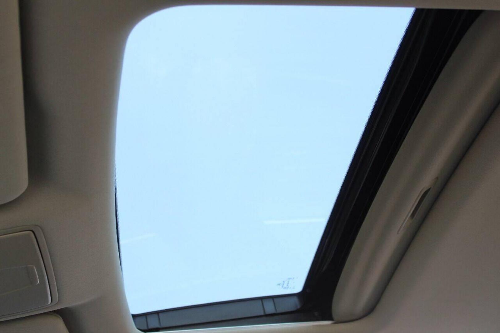 2018 Black Acura TLX Base 2.4L (19UUB1F31JA) with an 2.4L L4 DOHC 16V engine, 8A transmission, located at 4301 NW 39th , Oklahoma City, OK, 73112, (405) 949-5600, 35.512135, -97.598671 - NO DRIVERS LICENCE -NO FULL COVERAGE INSURANCE - NO CREDIT CHECK. COME ON OVER TO SUPERSPORTS, TAKE A LOOK AND TEST DRIVE. PLEASE GIVE US A CALL AT (405) 949-5600. NO LICENCIA DE CONDUCIR - NO SEGURO DE COBERTURA TOTAL - NO VERIFICACION DE CREDITO. VISITENOS EN SUPERSPORTS, MIRE - Photo#19