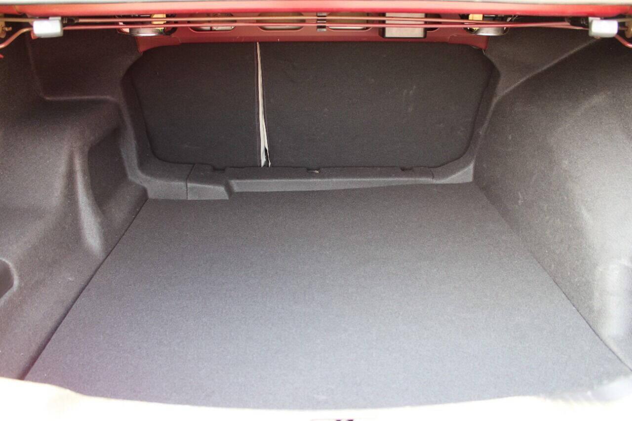 2018 Maroon Buick LaCrosse Premium (1G4ZR5SS8JU) with an 3.6L V6 DOHC 24V engine, 8A transmission, located at 4301 NW 39th , Oklahoma City, OK, 73112, (405) 949-5600, 35.512135, -97.598671 - NO DRIVERS LICENCE -NO FULL COVERAGE INSURANCE - NO CREDIT CHECK. COME ON OVER TO SUPERSPORTS, TAKE A LOOK AND TEST DRIVE. PLEASE GIVE US A CALL AT (405) 949-5600. NO LICENCIA DE CONDUCIR - NO SEGURO DE COBERTURA TOTAL - NO VERIFICACION DE CREDITO. VISITENOS EN SUPERSPORTS, MIRE NUESTRO - Photo#12