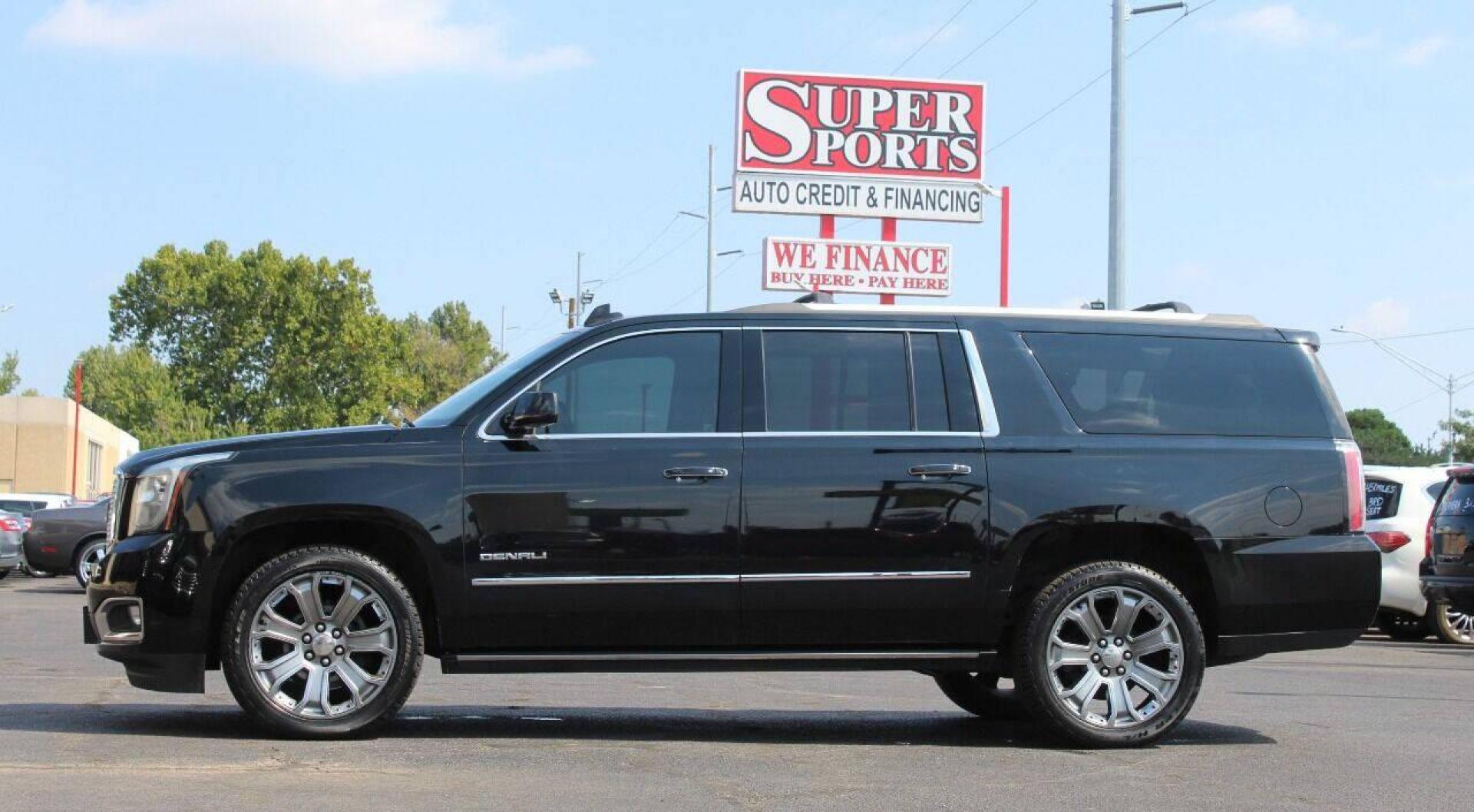 2016 Black GMC Yukon XL Denali 4WD (1GKS2HKJXGR) with an 6.2L V8 OHV 16V engine, 6A transmission, located at 4301 NW 39th , Oklahoma City, OK, 73112, (405) 949-5600, 35.512135, -97.598671 - NO DRIVERS LICENSE - NO FULL COVERAGE INSURANCE - NO CREDIT CHECK. COME ON OVER TO SUPERSPORTS AND TAKE A LOOK AND TEST DRIVE. PLEASE GIVE US A CALL AT (405) 949-5600. NO LICENCIA DE MANEJAR - NO SEGURO DE COBERTURA TOTAL - NO VERIFICACION DE CREDITO. POR FAVOR VENGAN A SUPERSPORTS, ECH - Photo#7