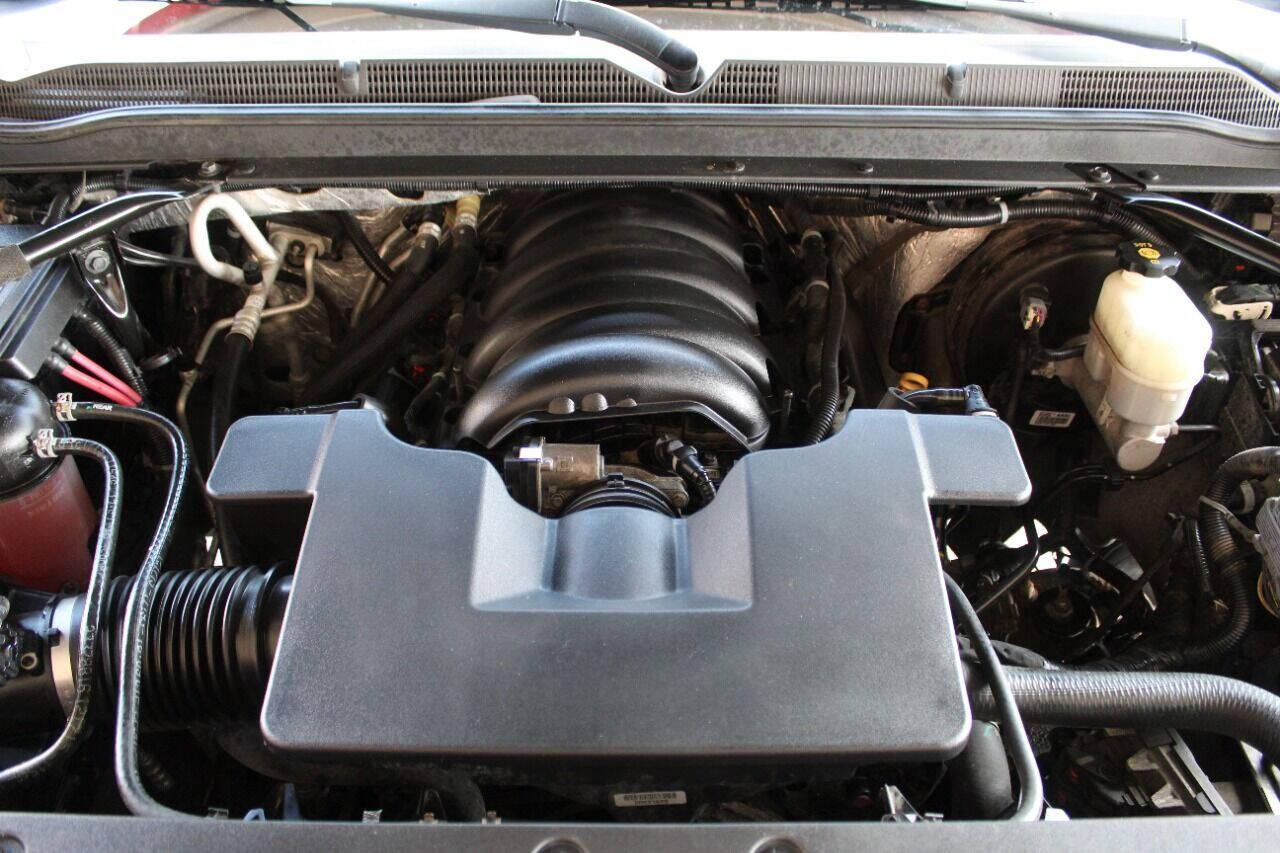 2016 Black GMC Yukon XL Denali 4WD (1GKS2HKJXGR) with an 6.2L V8 OHV 16V engine, 6A transmission, located at 4301 NW 39th , Oklahoma City, OK, 73112, (405) 949-5600, 35.512135, -97.598671 - NO DRIVERS LICENCE -NO FULL COVERAGE INSURANCE - NO CREDIT CHECK. COME ON OVER TO SUPERSPORTS, TAKE A LOOK AND TEST DRIVE. PLEASE GIVE US A CALL AT (405) 949-5600. NO LICENCIA DE CONDUCIR - NO SEGURO DE COBERTURA TOTAL - NO VERIFICACION DE CREDITO. VISITENOS EN SUPERSPORTS, MIRE NUESTRO - Photo#7