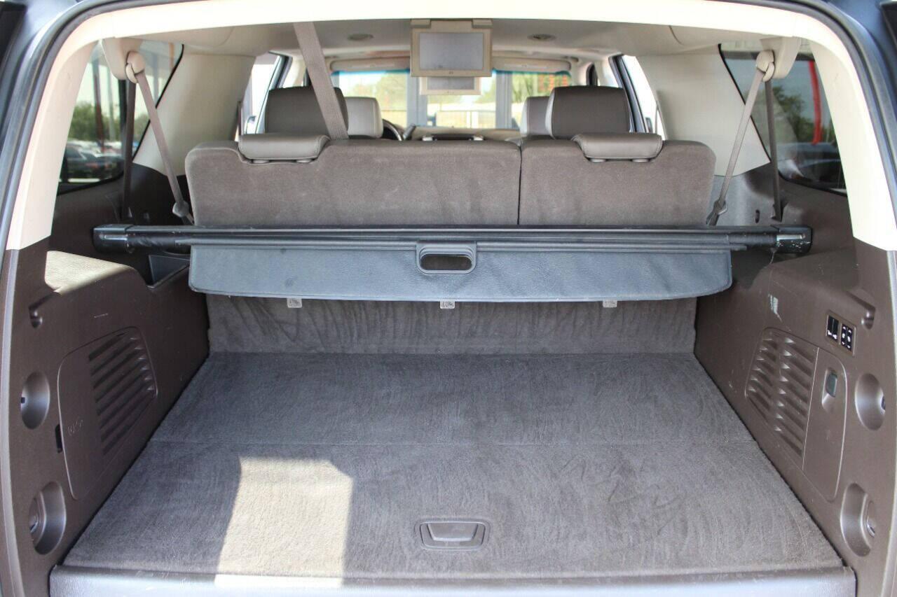 2016 Black GMC Yukon XL Denali 4WD (1GKS2HKJXGR) with an 6.2L V8 OHV 16V engine, 6A transmission, located at 4301 NW 39th , Oklahoma City, OK, 73112, (405) 949-5600, 35.512135, -97.598671 - NO DRIVERS LICENCE -NO FULL COVERAGE INSURANCE - NO CREDIT CHECK. COME ON OVER TO SUPERSPORTS, TAKE A LOOK AND TEST DRIVE. PLEASE GIVE US A CALL AT (405) 949-5600. NO LICENCIA DE CONDUCIR - NO SEGURO DE COBERTURA TOTAL - NO VERIFICACION DE CREDITO. VISITENOS EN SUPERSPORTS, MIRE NUESTRO - Photo#13