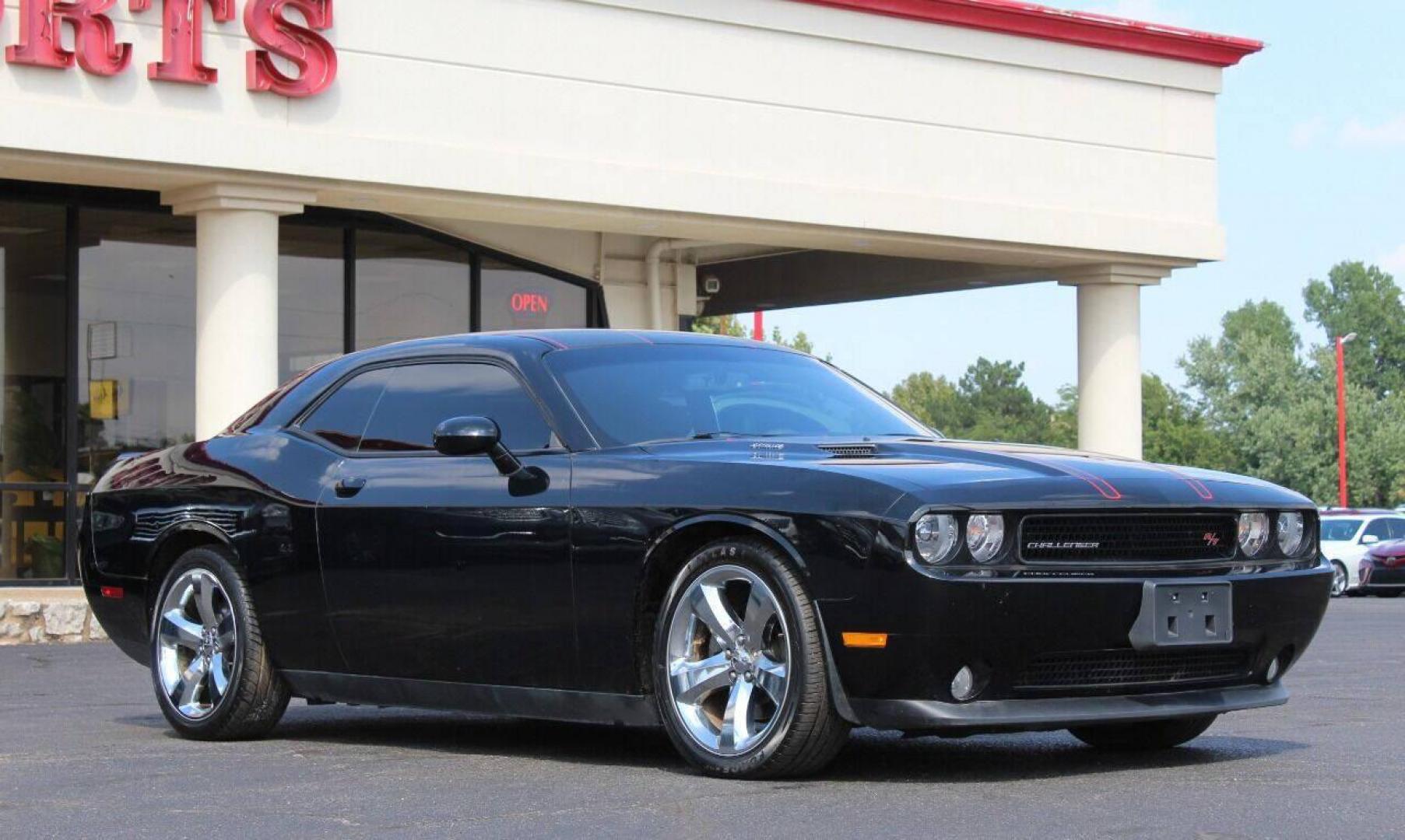 2014 Black Dodge Challenger R/T (2C3CDYBT3EH) with an 5.7L V8 OHV 16V engine, Manual 6-Speed transmission, located at 4301 NW 39th , Oklahoma City, OK, 73112, (405) 949-5600, 35.512135, -97.598671 - Photo#3
