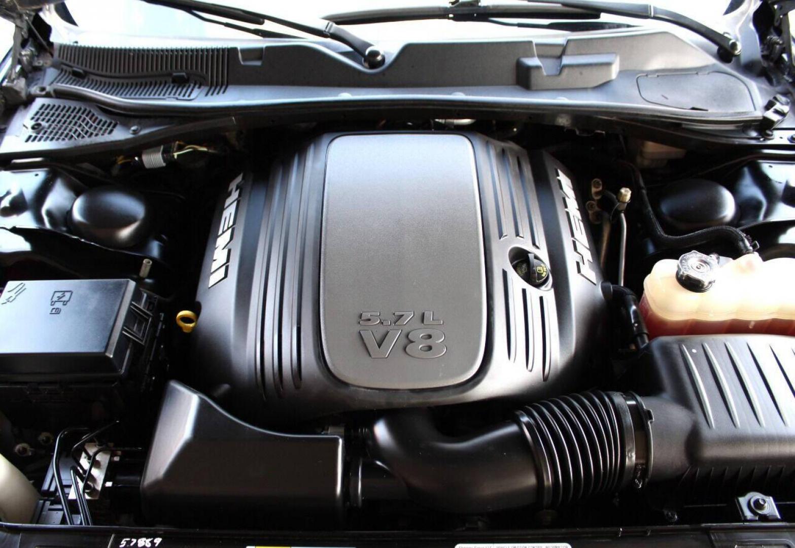 2014 Black Dodge Challenger R/T (2C3CDYBT3EH) with an 5.7L V8 OHV 16V engine, Manual 6-Speed transmission, located at 4301 NW 39th , Oklahoma City, OK, 73112, (405) 949-5600, 35.512135, -97.598671 - Photo#8