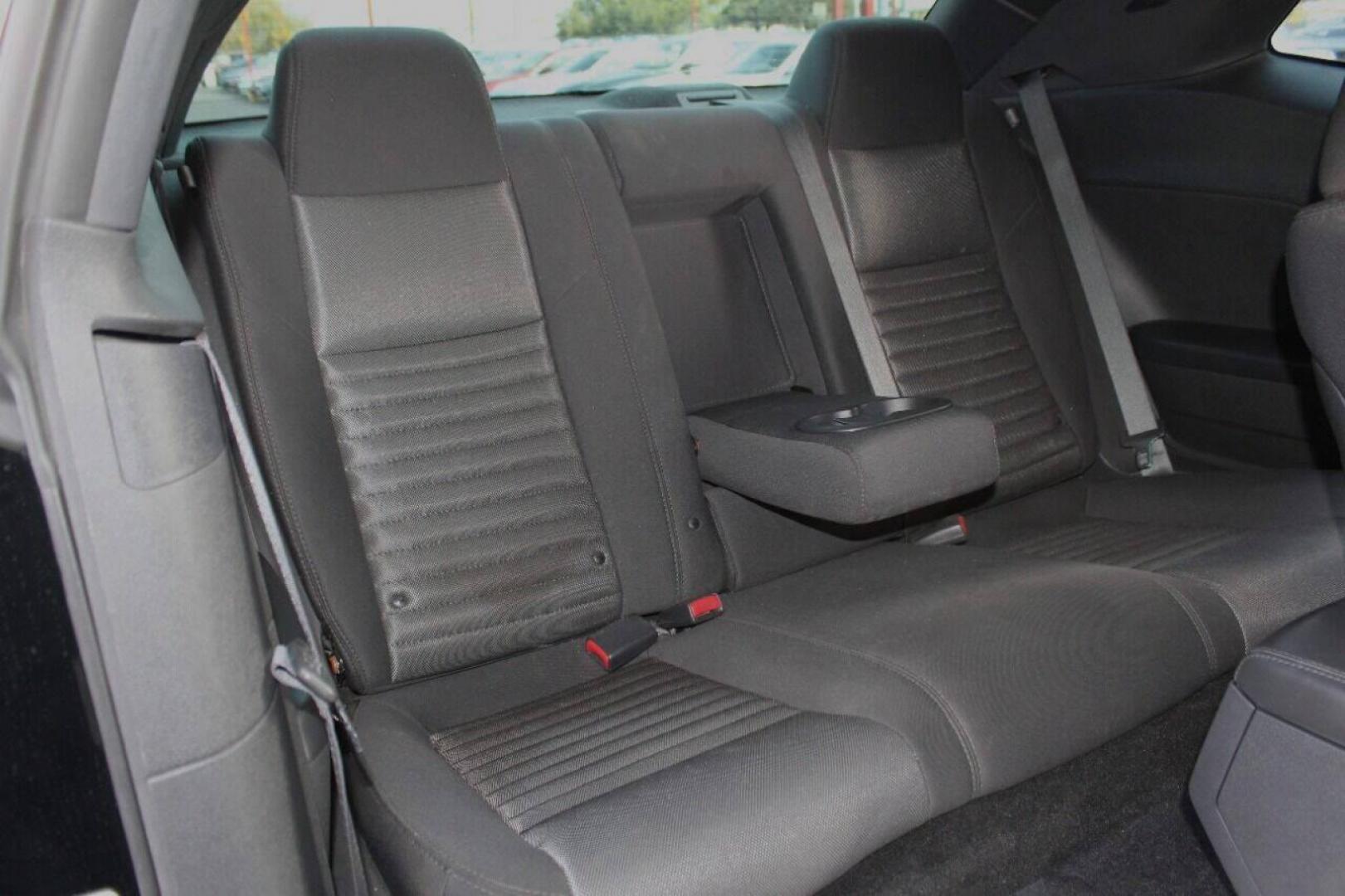 2014 Black Dodge Challenger R/T (2C3CDYBT3EH) with an 5.7L V8 OHV 16V engine, Manual 6-Speed transmission, located at 4301 NW 39th , Oklahoma City, OK, 73112, (405) 949-5600, 35.512135, -97.598671 - Photo#11