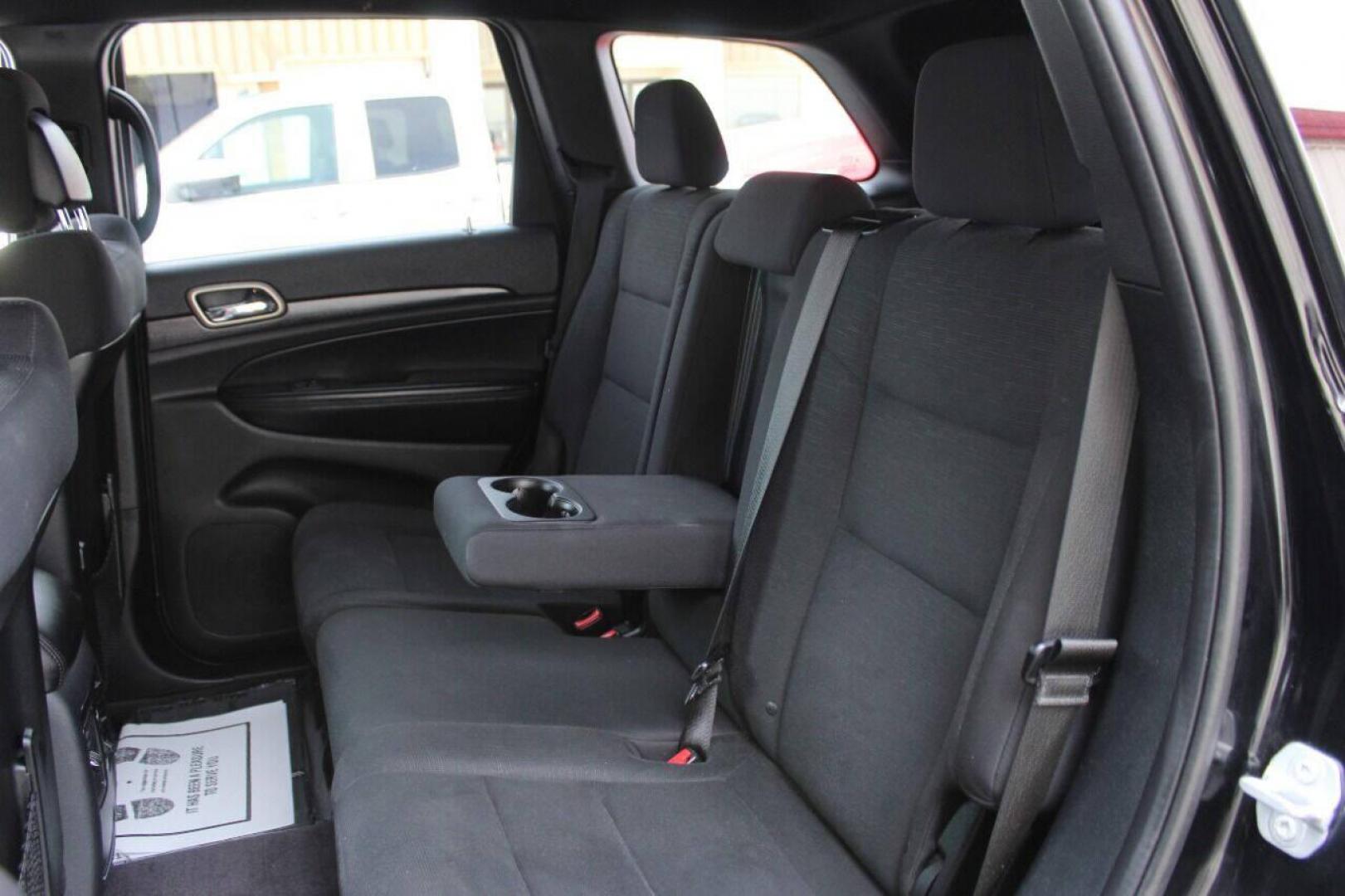 2017 Black Jeep Grand Cherokee Laredo 4WD (1C4RJFAG9HC) with an 3.6L V6 DOHC 24V engine, 8A transmission, located at 4301 NW 39th , Oklahoma City, OK, 73112, (405) 949-5600, 35.512135, -97.598671 - Photo#14