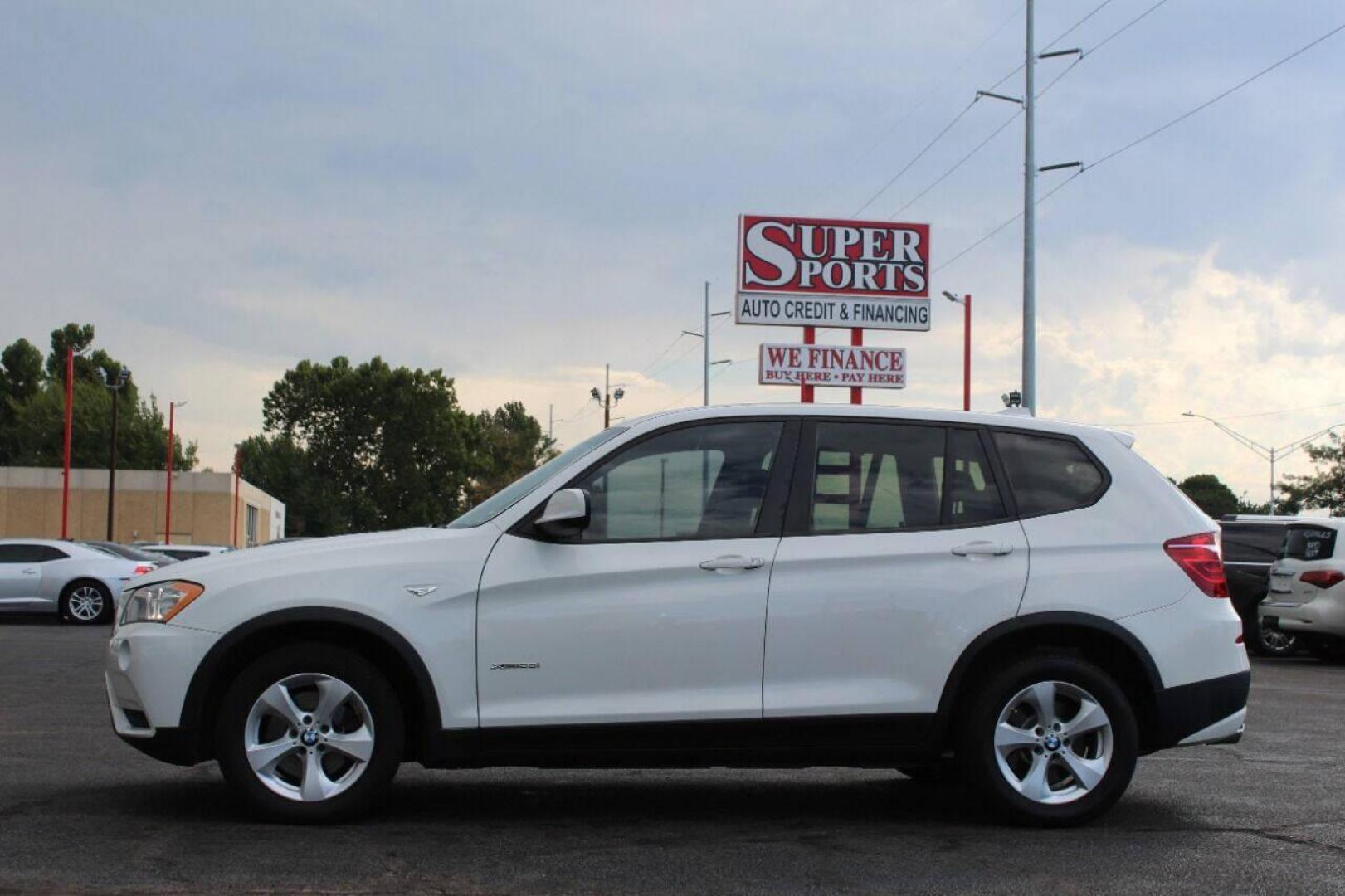 2012 White BMW X3 xDrive28i (5UXWX5C51CL) with an 3.0L L6 DOHC 24V engine, 8-Speed Automatic transmission, located at 4301 NW 39th , Oklahoma City, OK, 73112, (405) 949-5600, 35.512135, -97.598671 - NO DRIVERS LICENCE NO-FULL COVERAGE INSURANCE-NO CREDIT CHECK. COME ON OVER TO SUPERSPORTS AND TAKE A LOOK AND TEST DRIVE PLEASE GIVE US A CALL AT (405) 949-5600. NO LICENCIA DE MANEJAR- NO SEGURO DE COBERTURA TOTAL- NO VERIFICACCION DE CREDITO. POR FAVOR VENGAN A SUPERSPORTS, H - Photo#6