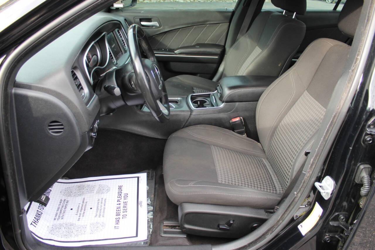 2018 Black Dodge Charger SXT (2C3CDXHG3JH) with an 3.6L V6 DOHC 24V engine, 8A transmission, located at 4301 NW 39th , Oklahoma City, OK, 73112, (405) 949-5600, 35.512135, -97.598671 - NO DRIVERS LICENCE NO-FULL COVERAGE INSURANCE-NO CREDIT CHECK. COME ON OVER TO SUPERSPORTS AND TAKE A LOOK AND TEST DRIVE. PLEASE GIVE US A CALL AT (405) 949-5600. NO LICENSIA DE MANEJAR- NO SEGURO DE COBERTURA TOTAL- NO VERIFICACCION DE CREDITO. POR FAVOR VENGAN A SUPERSPORTS, ECHE UN - Photo#15