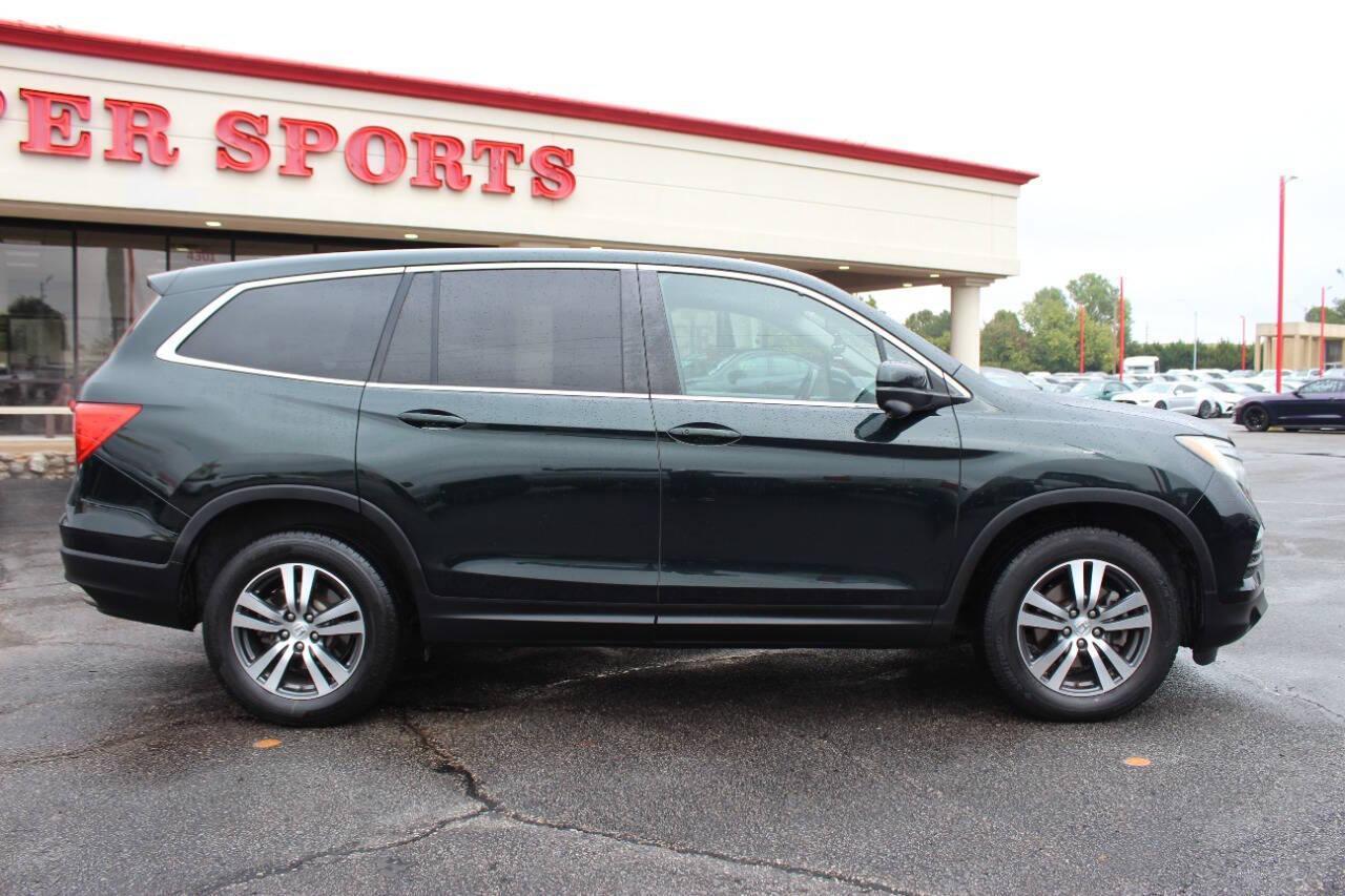 2016 Green Honda Pilot EXL 4WD (5FNYF6H53GB) with an 3.5L V6 SOHC 24V engine, 6-Speed Automatic transmission, located at 4301 NW 39th , Oklahoma City, OK, 73112, (405) 949-5600, 35.512135, -97.598671 - NO DRIVERS LICENCE - NO FULL COVERAGE INSURANCE - NO CREDIT CHECK. COME ON OVER TO SUPERSPORTS AND TAKE A LOOK AND TEST DRIVE. PLEASE GIVE US A CALL AT (405) 949-5600. NO LICENCIA DE MANEJAR - NO SEGURO DE COBERTURA TOTAL - NO VERIFICACION DE CREDITO. POR FAVOR VENGAN A SUPERSPORTS, ECH - Photo#3