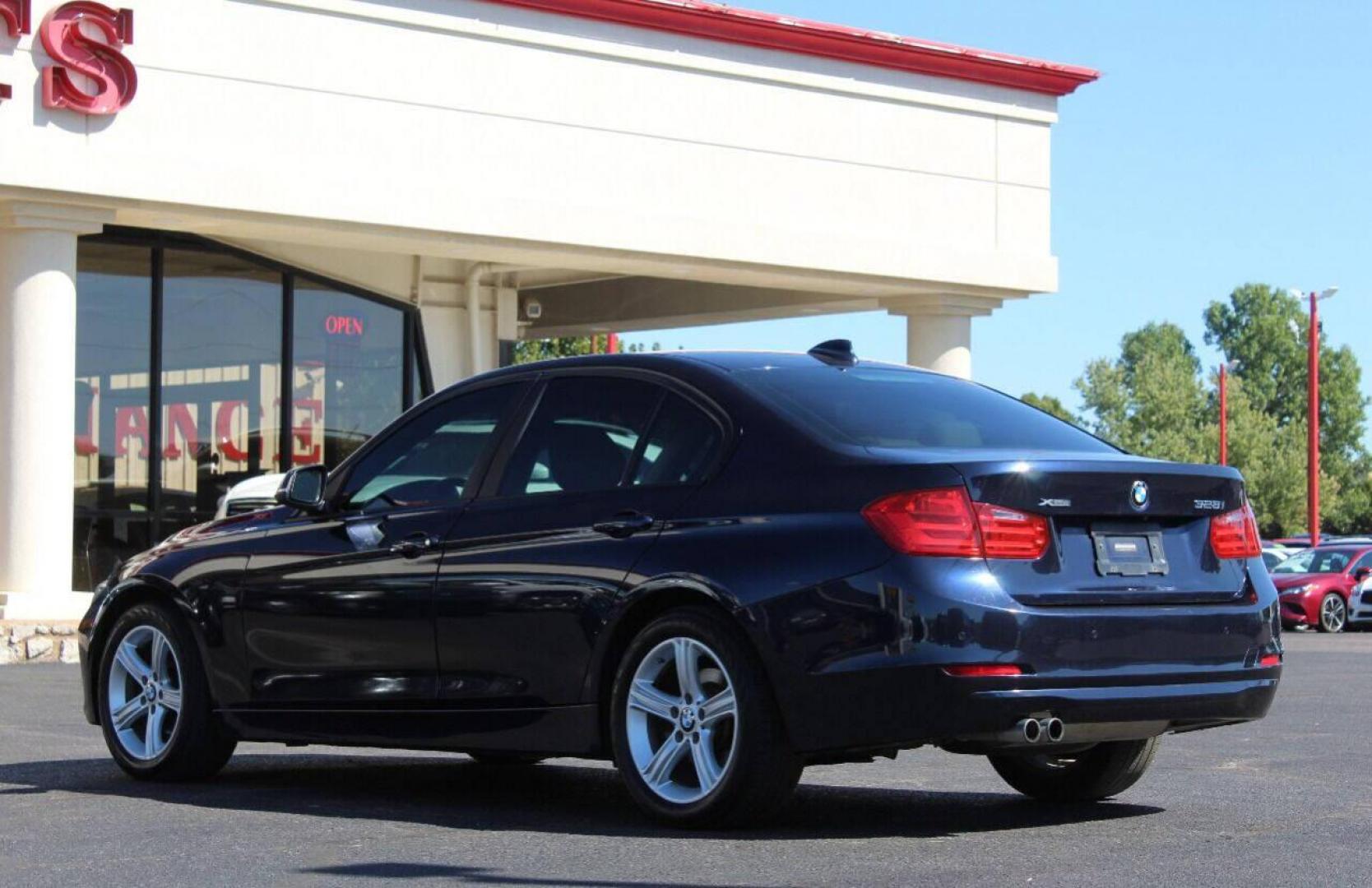 2015 Black BMW 3-Series 328i xDrive Sedan (WBA3B5G56FN) with an 2.0L L4 DOHC 16V engine, 8-Speed Automatic transmission, located at 4301 NW 39th , Oklahoma City, OK, 73112, (405) 949-5600, 35.512135, -97.598671 - Photo#5