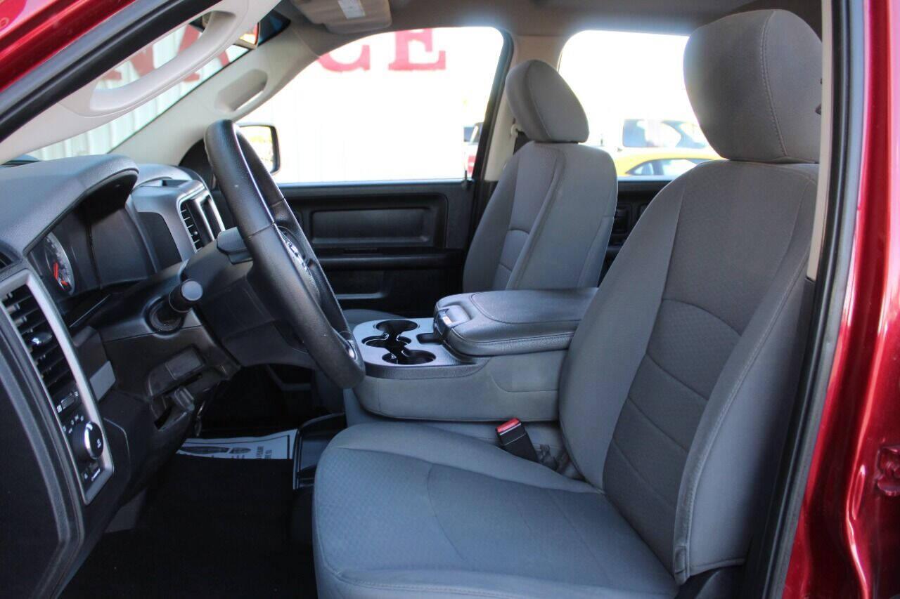 2014 Red RAM 1500 Tradesman Crew Cab SWB 4WD (1C6RR7KT9ES) with an 5.7L V8 OHV 16V engine, 6-Speed Automatic transmission, located at 4301 NW 39th , Oklahoma City, OK, 73112, (405) 949-5600, 35.512135, -97.598671 - NO DRIVERS LICENCE -NO FULL COVERAGE INSURANCE - NO CREDIT CHECK.COME ON OVER TO SUPERSPORTS, TAKE A LOOK AND TEST DRIVE. PLEASE GIVE US A CALL AT (405) 949-5600. NO LICENCIA DE CONDUCIR - NO SEGURO DE COBERTURA TOTAL - NO VERIFICACION DE CREDITO. VISITENOS EN SUPERSPORTS, MIRE NUEST - Photo#16