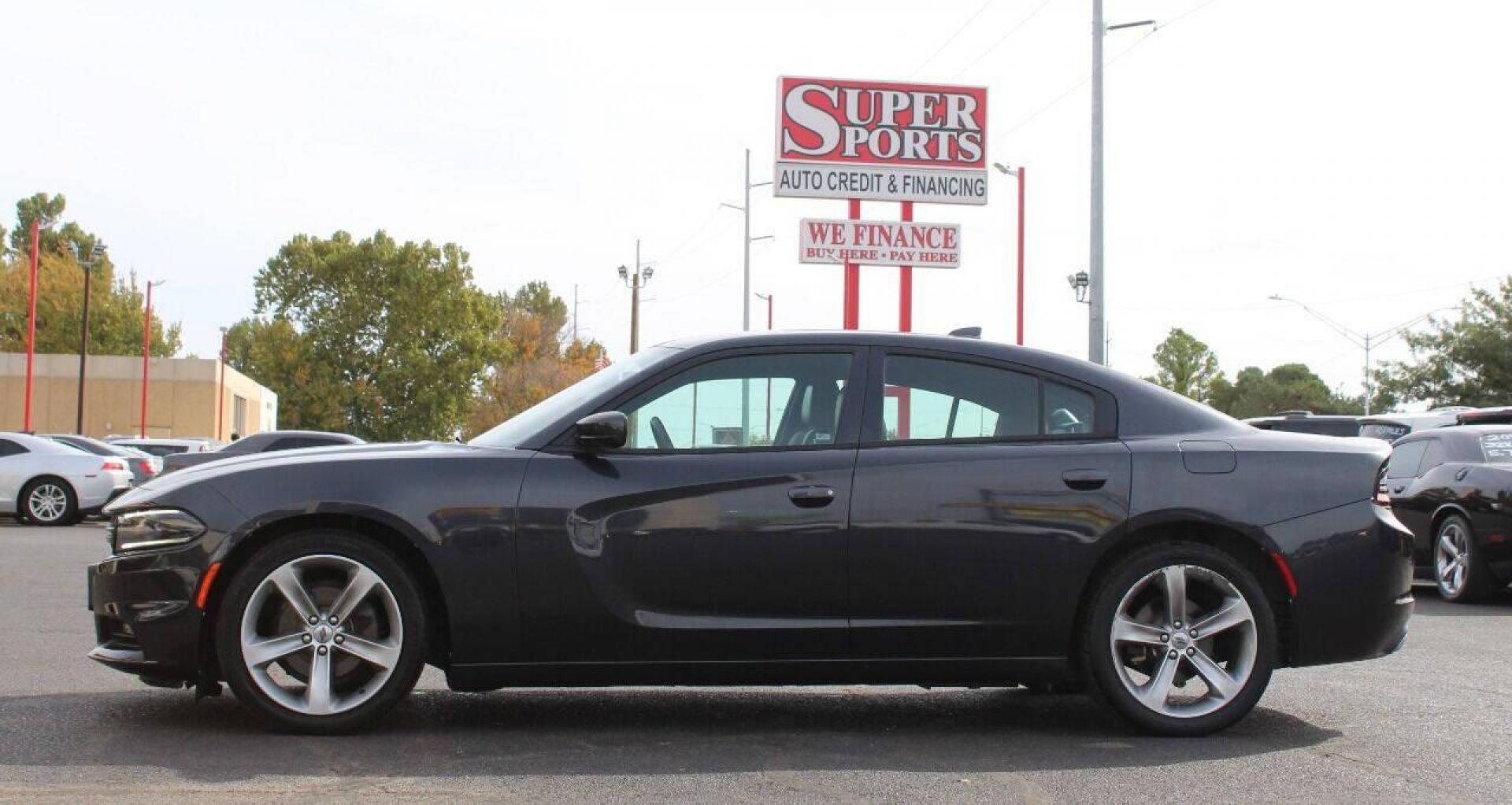 2017 Charcoal Dodge Charger SXT (2C3CDXHG4HH) with an 3.6L V6 DOHC 24V engine, 8A transmission, located at 4301 NW 39th , Oklahoma City, OK, 73112, (405) 949-5600, 35.512135, -97.598671 - NO DRIVERS LICENCE NO-FULL COVERAGE INSURANCE-NO CREDIT CHECK. COME ON OVER TO SUPERSPORTS AND TAKE A LOOK AND TEST DRIVE. PLEASE GIVE US A CALL AT (405) 949-5600. NO LICENSIA DE MANEJAR- NO SEGURO DE COBERTURA TOTAL- NO VERIFICACCION DE CREDITO. POR FAVOR VENGAN A SUPERSPORTS, ECHE UN - Photo#7