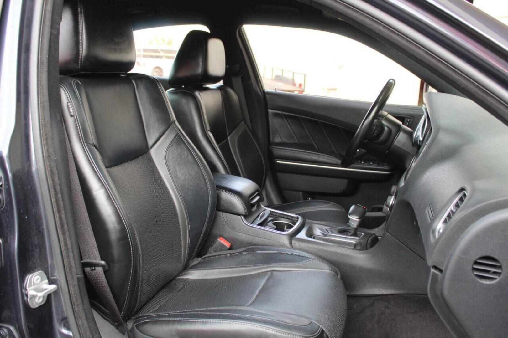 2017 Charcoal Dodge Charger SXT (2C3CDXHG4HH) with an 3.6L V6 DOHC 24V engine, 8A transmission, located at 4301 NW 39th , Oklahoma City, OK, 73112, (405) 949-5600, 35.512135, -97.598671 - NO DRIVERS LICENCE NO-FULL COVERAGE INSURANCE-NO CREDIT CHECK. COME ON OVER TO SUPERSPORTS AND TAKE A LOOK AND TEST DRIVE. PLEASE GIVE US A CALL AT (405) 949-5600. NO LICENSIA DE MANEJAR- NO SEGURO DE COBERTURA TOTAL- NO VERIFICACCION DE CREDITO. POR FAVOR VENGAN A SUPERSPORTS, ECHE UN - Photo#10