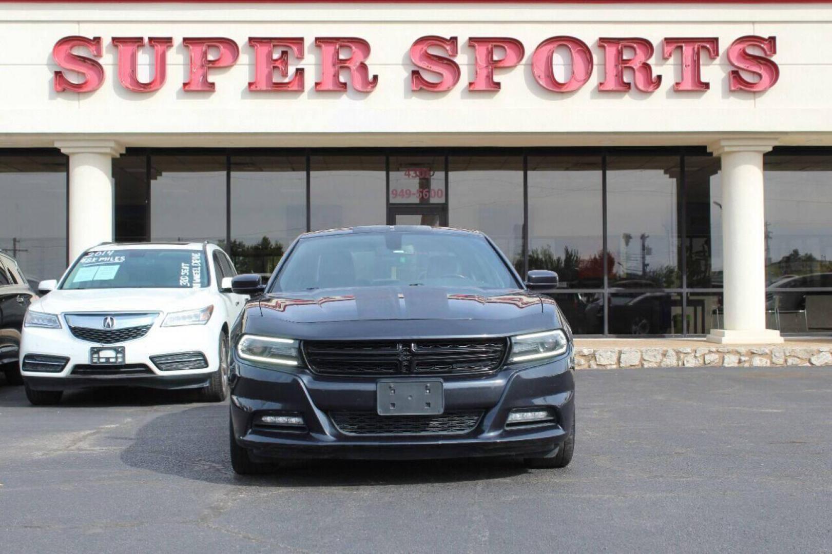 2017 Charcoal Dodge Charger SXT (2C3CDXHG4HH) with an 3.6L V6 DOHC 24V engine, 8A transmission, located at 4301 NW 39th , Oklahoma City, OK, 73112, (405) 949-5600, 35.512135, -97.598671 - NO DRIVERS LICENCE NO-FULL COVERAGE INSURANCE-NO CREDIT CHECK. COME ON OVER TO SUPERSPORTS AND TAKE A LOOK AND TEST DRIVE. PLEASE GIVE US A CALL AT (405) 949-5600. NO LICENSIA DE MANEJAR- NO SEGURO DE COBERTURA TOTAL- NO VERIFICACCION DE CREDITO. POR FAVOR VENGAN A SUPERSPORTS, ECHE UN - Photo#3