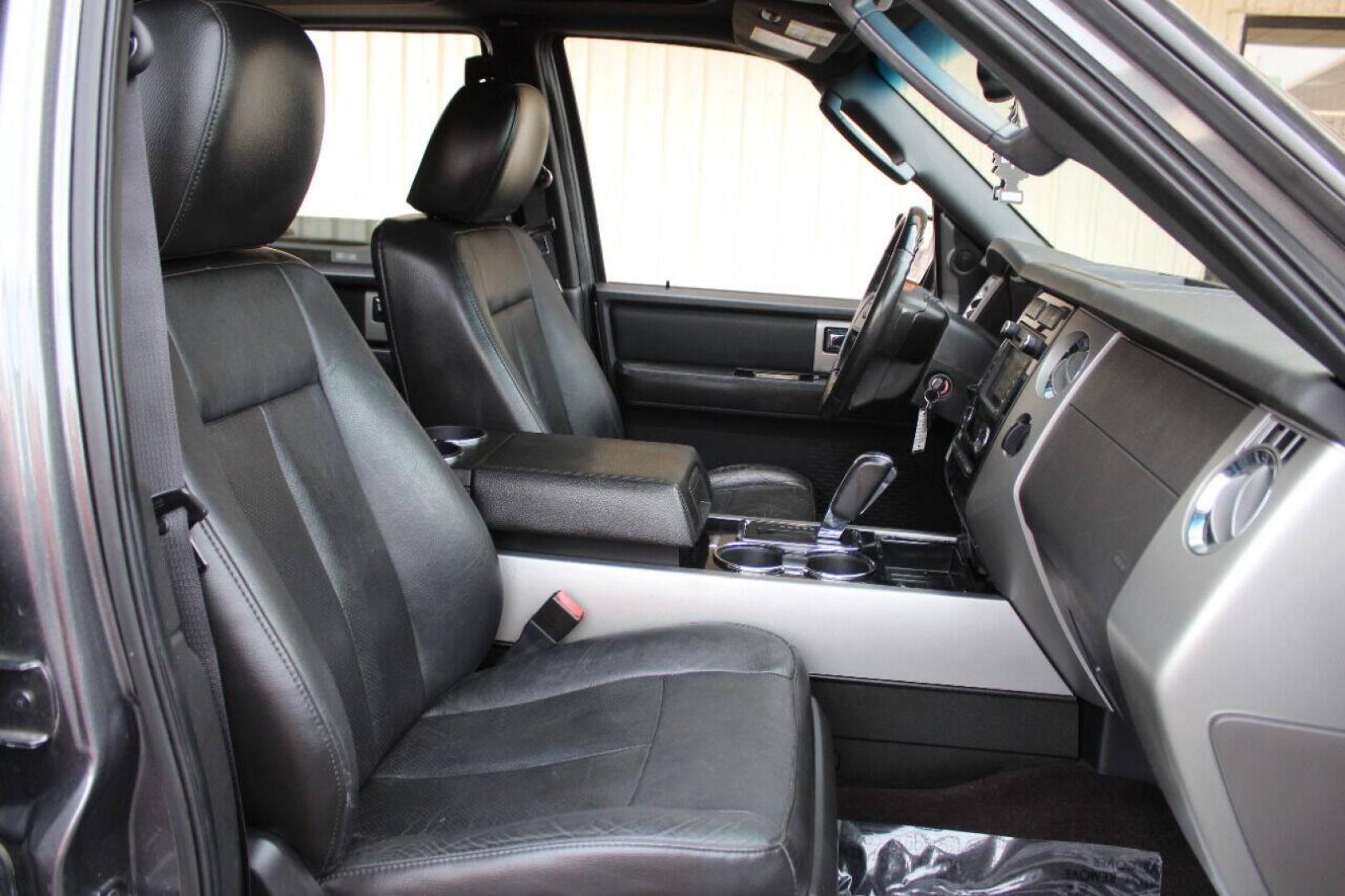 2014 Charcoal Ford Expedition EL EL Limited 2WD (1FMJK1K58EE) with an 5.4L V8 5.4L V8 engine, Automatic 6-Speed transmission, located at 4301 NW 39th , Oklahoma City, OK, 73112, (405) 949-5600, 35.512135, -97.598671 - NO DRIVERS LICENCE NO - FULL COVERAGE INSURANCE - NO CREDIT CHECK. COME ON OVER TO SUPERSPORTS AND TAKE A LOOK AND TEST DRIVE. PLEASE GIVE US A CALL AT (405) 949-5600. NO LICENCIA DE MANEJAR - NO SEGURO DE COBERTURA TOTAL- NO VERIFICACION DE CREDITO. POR FAVOR VENGAN A SUPERSPORTS, ECHE- Photo#9