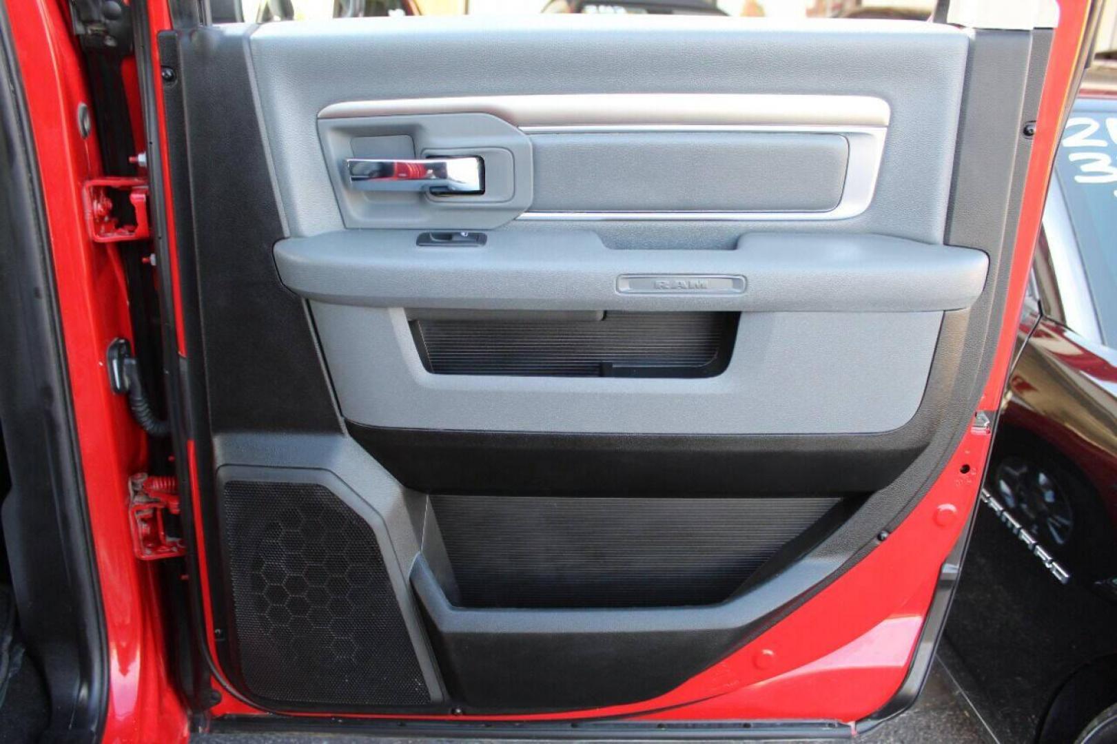 2019 Red RAM 1500 SLT Crew Cab SWB 4WD (1C6RR7LT6KS) with an 5.7L V8 OHV 16V engine, 8A transmission, located at 4301 NW 39th , Oklahoma City, OK, 73112, (405) 949-5600, 35.512135, -97.598671 - NO DRIVERS LICENCE NO-FULL COVERAGE INSURANCE-NO CREDIT CHECK. COME ON OVER TO SUPERSPORTS AND TAKE A LOOK AND TEST DRIVE. PLEASE GIVE US A CALL AT (405) 949-5600. NO LICENSIA DE MANEJAR- NO SEGURO DE COBERTURA TOTAL- NO VERIFICACCION DE CREDITO. POR FAVOR VENGAN A SUPERSPORTS, - Photo#10