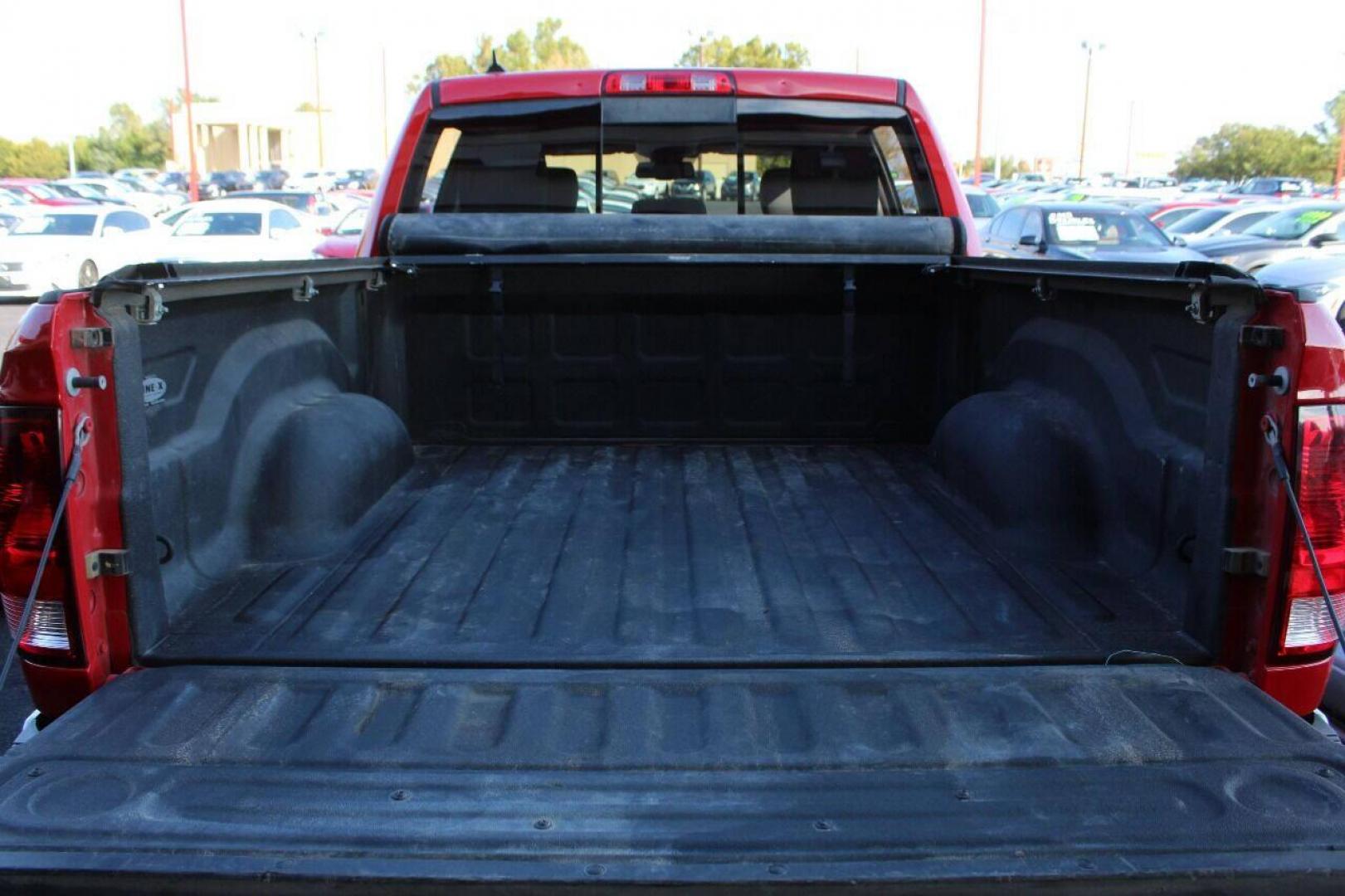 2019 Red RAM 1500 SLT Crew Cab SWB 4WD (1C6RR7LT6KS) with an 5.7L V8 OHV 16V engine, 8A transmission, located at 4301 NW 39th , Oklahoma City, OK, 73112, (405) 949-5600, 35.512135, -97.598671 - NO DRIVERS LICENCE NO-FULL COVERAGE INSURANCE-NO CREDIT CHECK. COME ON OVER TO SUPERSPORTS AND TAKE A LOOK AND TEST DRIVE. PLEASE GIVE US A CALL AT (405) 949-5600. NO LICENSIA DE MANEJAR- NO SEGURO DE COBERTURA TOTAL- NO VERIFICACCION DE CREDITO. POR FAVOR VENGAN A SUPERSPORTS, - Photo#12