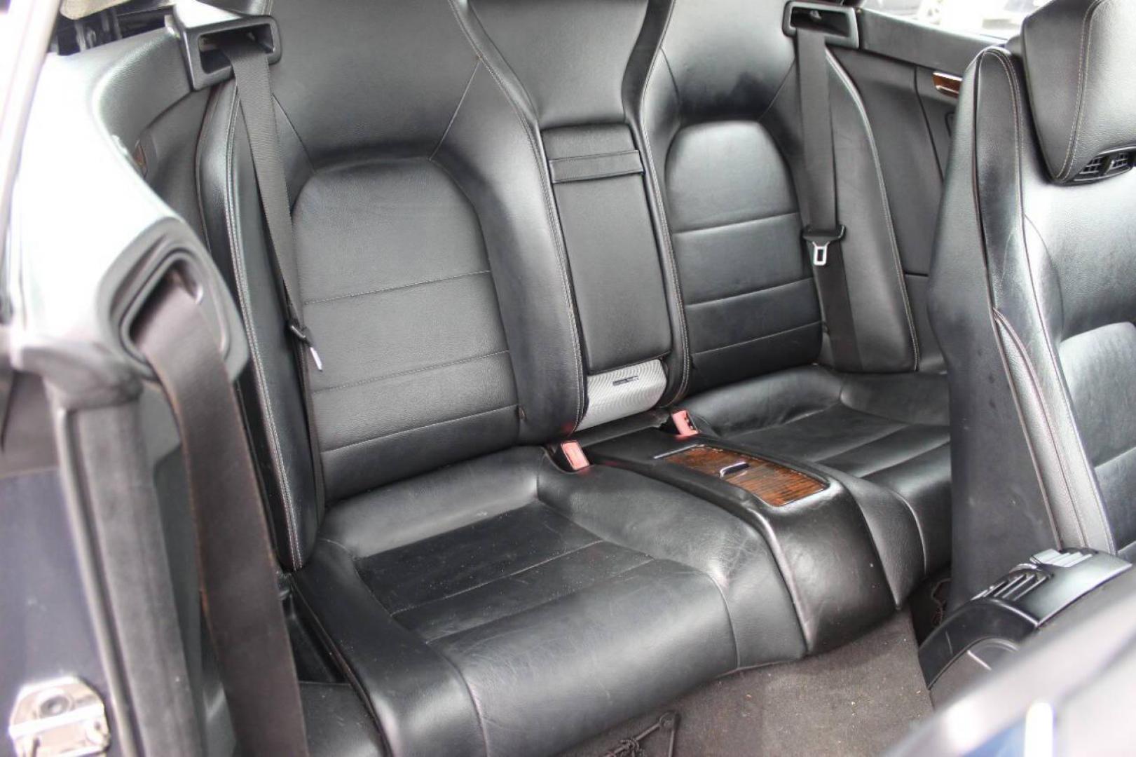2012 Gray Mercedes-Benz E-Class E350 Cabriolet (WDDKK5KF9CF) with an 3.5L V6 DOHC 24V engine, 7-Speed Automatic transmission, located at 4301 NW 39th , Oklahoma City, OK, 73112, (405) 949-5600, 35.512135, -97.598671 - NO DRIVERS LICENSE - NO FULL COVERAGE INSURANCE - NO CREDIT CHECK. COME ON OVER TO SUPERSPORTS AND TAKE A LOOK AND TEST DRIVE PLEASE GIVE US A CALL AT (405) 949-5600. NO LICENCIA DE MANEJAR - NO SEGURO DE COBERTURA TOTAL - NO VERIFICACION DE CREDITO. POR FAVOR VENGAN A SUPERSPOR - Photo#17