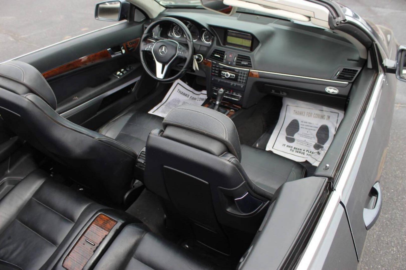 2012 Gray Mercedes-Benz E-Class E350 Cabriolet (WDDKK5KF9CF) with an 3.5L V6 DOHC 24V engine, 7-Speed Automatic transmission, located at 4301 NW 39th , Oklahoma City, OK, 73112, (405) 949-5600, 35.512135, -97.598671 - NO DRIVERS LICENSE - NO FULL COVERAGE INSURANCE - NO CREDIT CHECK. COME ON OVER TO SUPERSPORTS AND TAKE A LOOK AND TEST DRIVE PLEASE GIVE US A CALL AT (405) 949-5600. NO LICENCIA DE MANEJAR - NO SEGURO DE COBERTURA TOTAL - NO VERIFICACION DE CREDITO. POR FAVOR VENGAN A SUPERSPOR - Photo#22