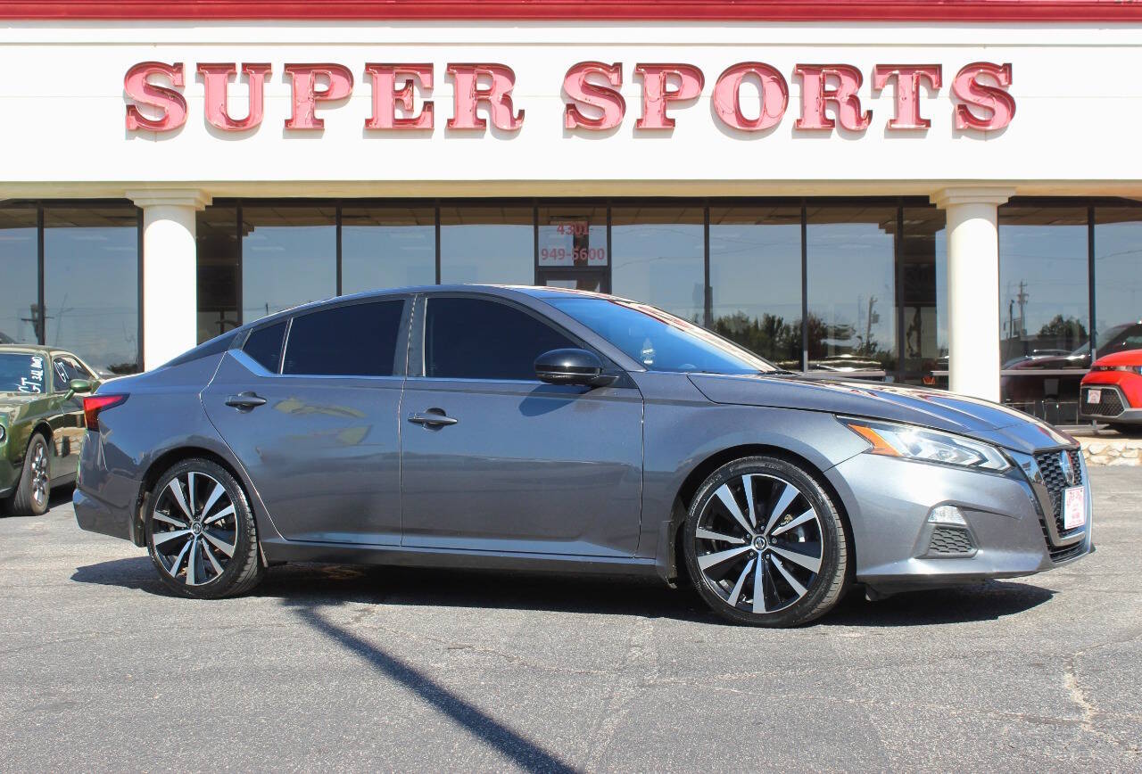 photo of 2020 Nissan Altima 2.5 SR 4dr Sedan