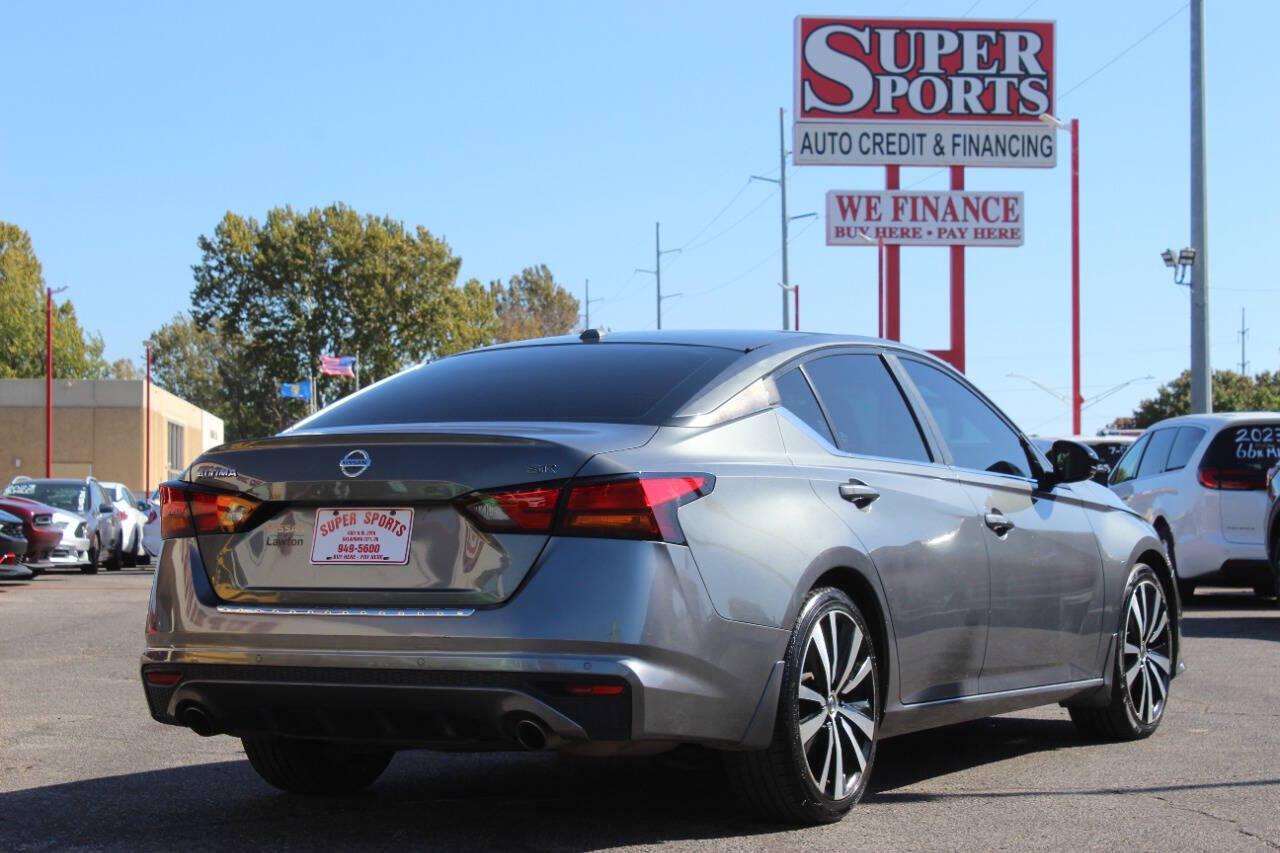 2020 Gray Nissan Altima 2.5 SR (1N4BL4CV3LN) with an 2.5L I4 2.5L I4 engine, CVT transmission, located at 4301 NW 39th , Oklahoma City, OK, 73112, (405) 949-5600, 35.512135, -97.598671 - Hablamos espanol. SPEND SMART --- BUY FROM SUPER SPORTS. ALL PRICES, DOWN PAYMENTS, PAYMENTS, AND FINANCE TERMS ARE NEGOTIABLE AT THE TIME OF APPROVAL. WE WILL WORK WITH YOU TO FIT YOUR BUDGET. WE WILL EVEN LOWER AND ADJUST THE NUMBERS TO HELP MAKE THE VEHICLE MORE AFFORDABLE FOR YOU.- Photo#4