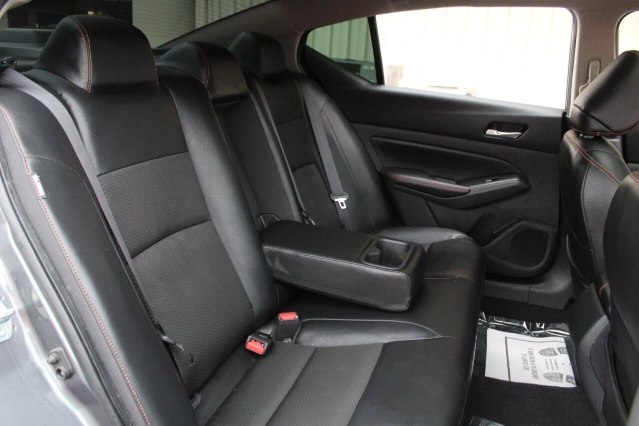 2020 Gray Nissan Altima 2.5 SR (1N4BL4CV3LN) with an 2.5L I4 2.5L I4 engine, CVT transmission, located at 4301 NW 39th , Oklahoma City, OK, 73112, (405) 949-5600, 35.512135, -97.598671 - Hablamos espanol. SPEND SMART --- BUY FROM SUPER SPORTS. ALL PRICES, DOWN PAYMENTS, PAYMENTS, AND FINANCE TERMS ARE NEGOTIABLE AT THE TIME OF APPROVAL. WE WILL WORK WITH YOU TO FIT YOUR BUDGET. WE WILL EVEN LOWER AND ADJUST THE NUMBERS TO HELP MAKE THE VEHICLE MORE AFFORDABLE FOR YOU.- Photo#12