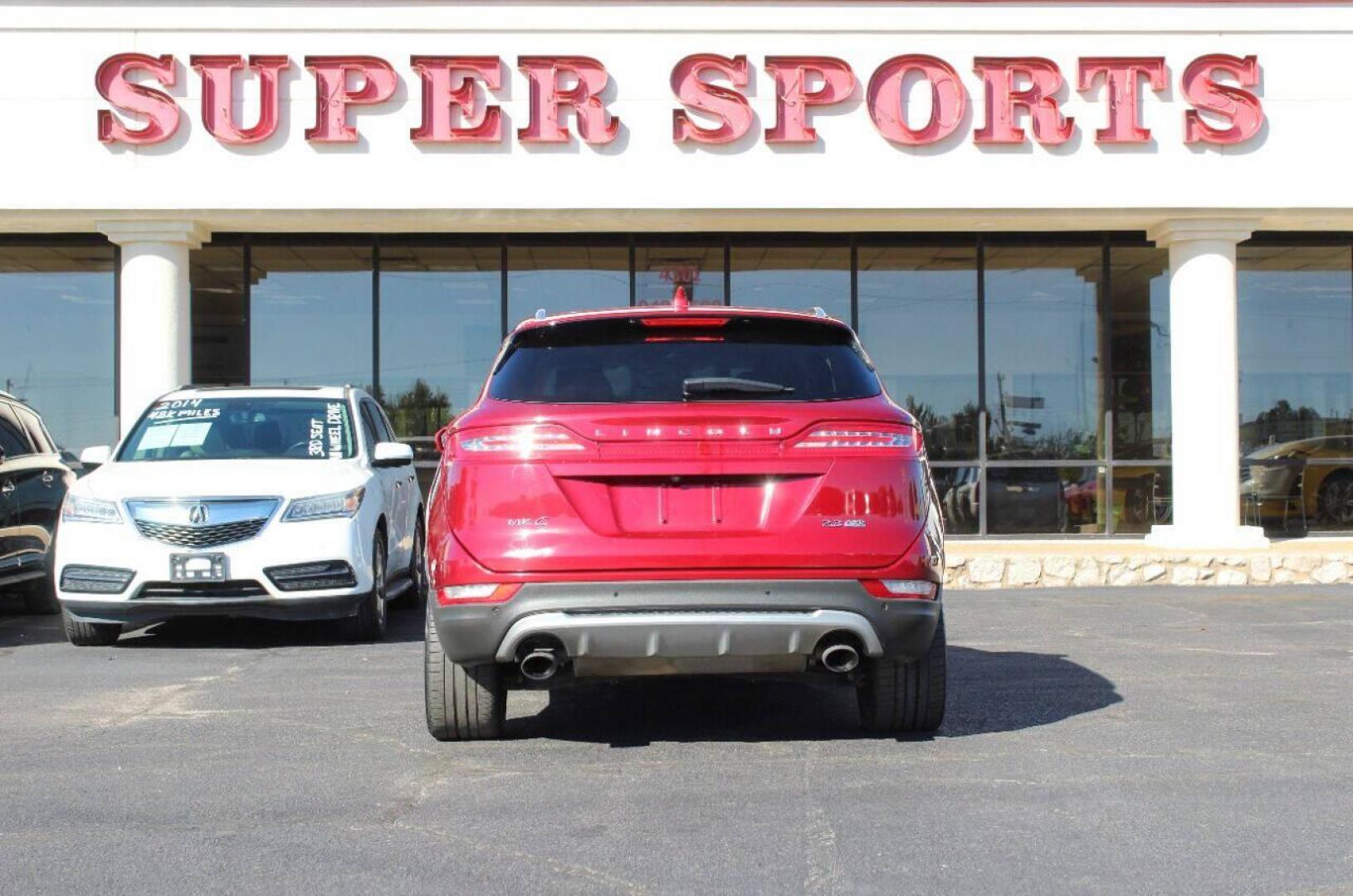 2016 Burgundy Lincoln MKC Reserve AWD (5LMTJ3DH0GU) with an 2.3L L4 DOHC 16V engine, 6A transmission, located at 4301 NW 39th , Oklahoma City, OK, 73112, (405) 949-5600, 35.512135, -97.598671 - NO DRIVERS LICENCE NO - FULL COVERAGE INSURANCE - NO CREDIT CHECK. COME ON OVER TO SUPERSPORTS AND TAKE A LOOK AND TEST DRIVE. PLEASE GIVE US A CALL AT (405) 949-5600. NO LICENCIA DE MANEJAR - NO SEGURO DE COBERTURA TOTAL - NO VERIFICACION DE CREDITO. POR FAVOR VENGAN A SUPERSPORTS, ECH - Photo#4