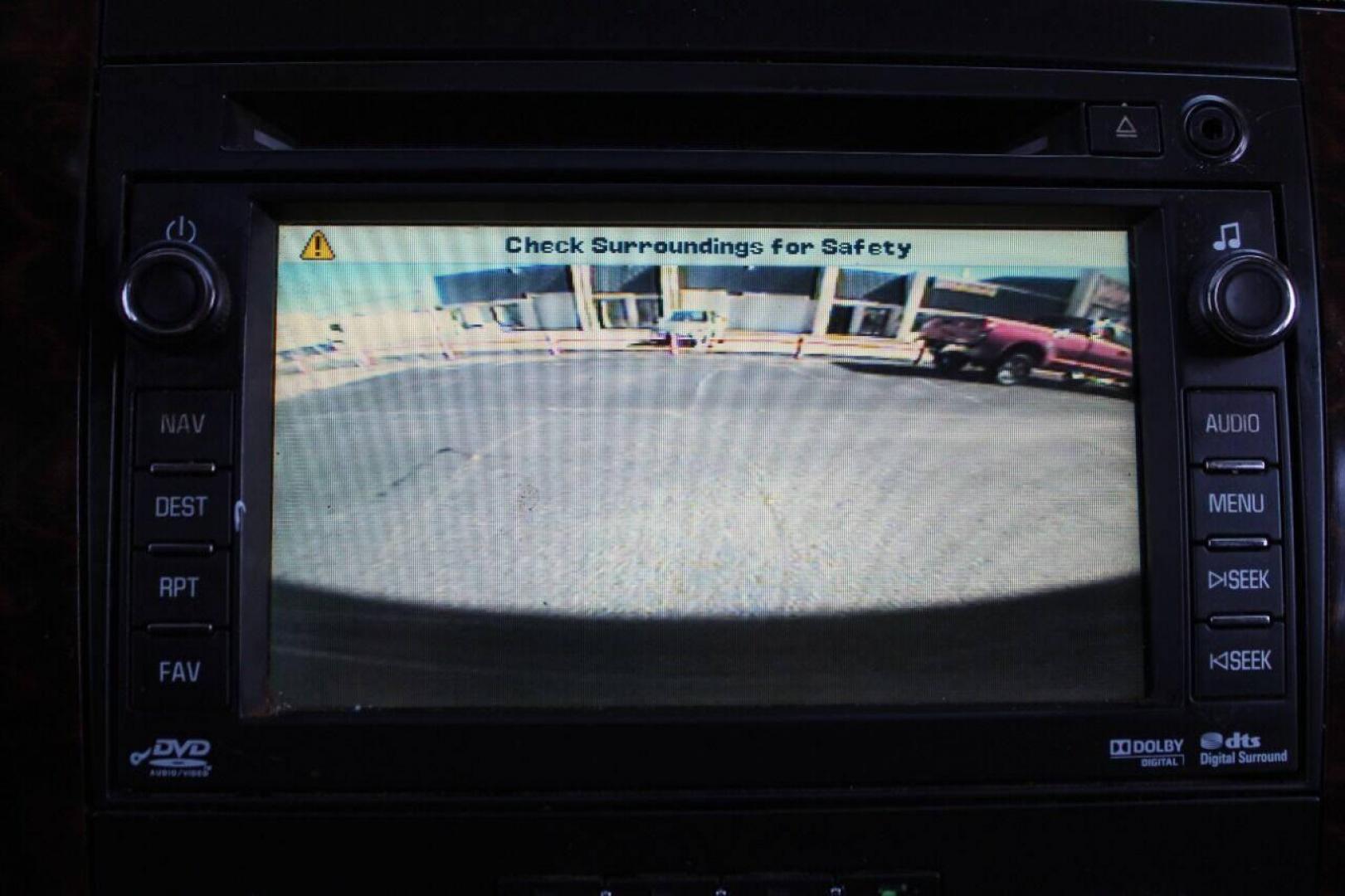2011 Black GMC Yukon Denali 4WD (1GKS2EEF2BR) with an 6.2L V8 OHV 16V engine, 4-Speed Automatic transmission, located at 4301 NW 39th , Oklahoma City, OK, 73112, (405) 949-5600, 35.512135, -97.598671 - Photo#19