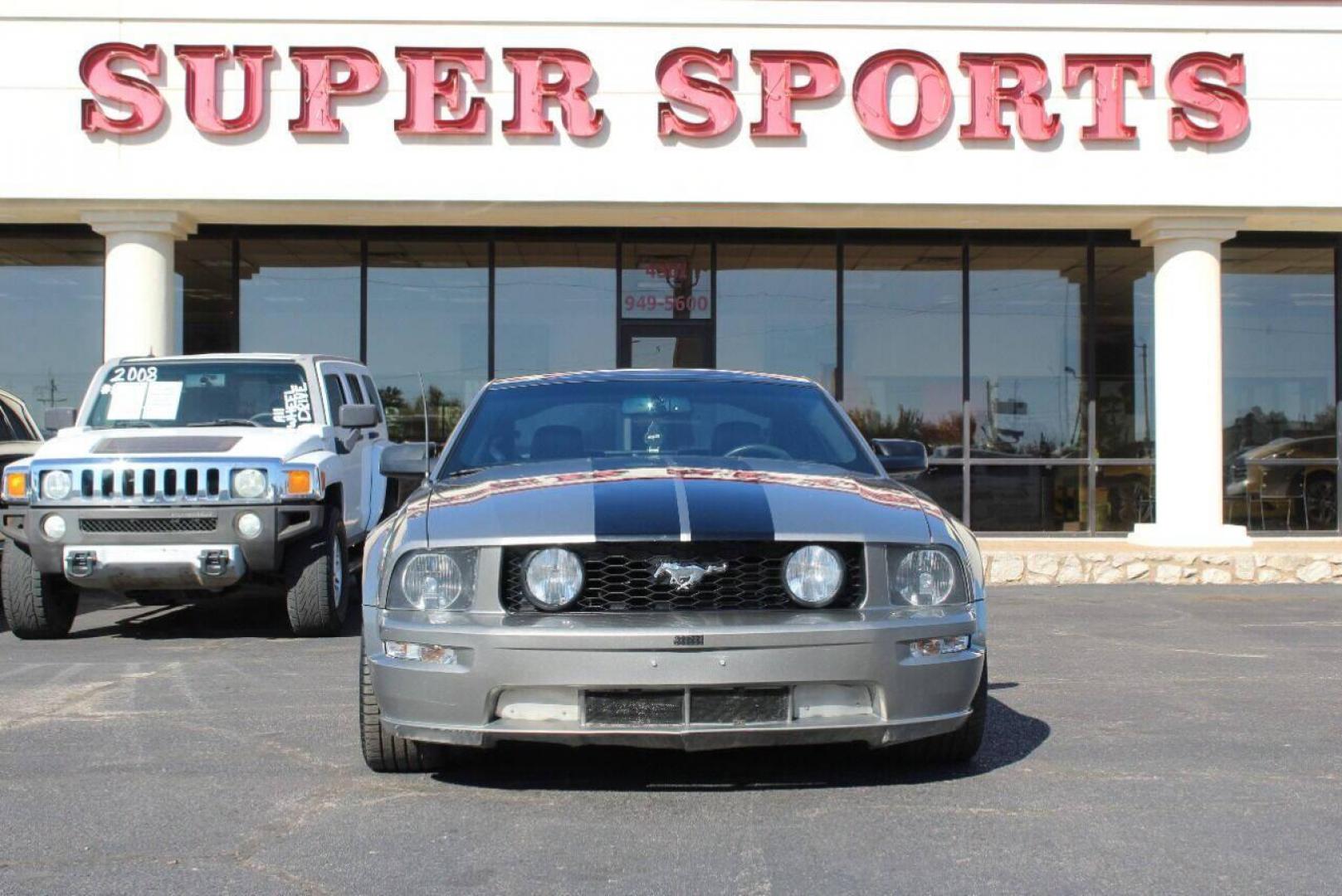 2009 Gray Ford Mustang GT Coupe (1ZVHT82H495) with an 4.6L V8 SOHC 24V engine, Manual 5-Speed transmission, located at 4301 NW 39th , Oklahoma City, OK, 73112, (405) 949-5600, 35.512135, -97.598671 - NO DRIVERS LICENCE - NO FULL COVERAGE INSURANCE - NO CREDIT CHECK. COME ON OVER TO SUPERSPORTS AND TAKE A LOOK AND TEST DRIVE PLEASE GIVE US A CALL AT (405) 949-5600. NO LICENCIA DE MANEJAR - NO SEGURO DE COBERTURA TOTAL - NO VERIFICACION DE CREDITO. POR FAVOR VENGAN A SUPERSPORTS, EC - Photo#2