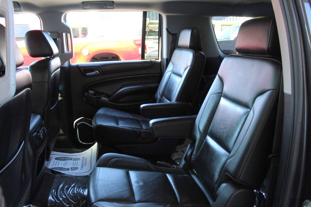 2015 Black Chevrolet Suburban LT 1500 2WD (1GNSCJKC8FR) with an 5.3L V8 5.3L V8 engine, Automatic 6-Speed transmission, located at 4301 NW 39th , Oklahoma City, OK, 73112, (405) 949-5600, 35.512135, -97.598671 - NO DRIVERS LICENCE - NO FULL COVERAGE INSURANCE - NO CREDIT CHECK. COME ON OVER TO SUPERSPORTS AND TAKE A LOOK AND TEST DRIVE. PLEASE GIVE US A CALL AT (405) 949-5600. NO LICENCIA DE MANEJAR - NO SEGURO DE COBERTURA TOTAL - NO VERIFICACION DE CREDITO. POR FAVOR VENGAN A SUPERSPORTS, E - Photo#15