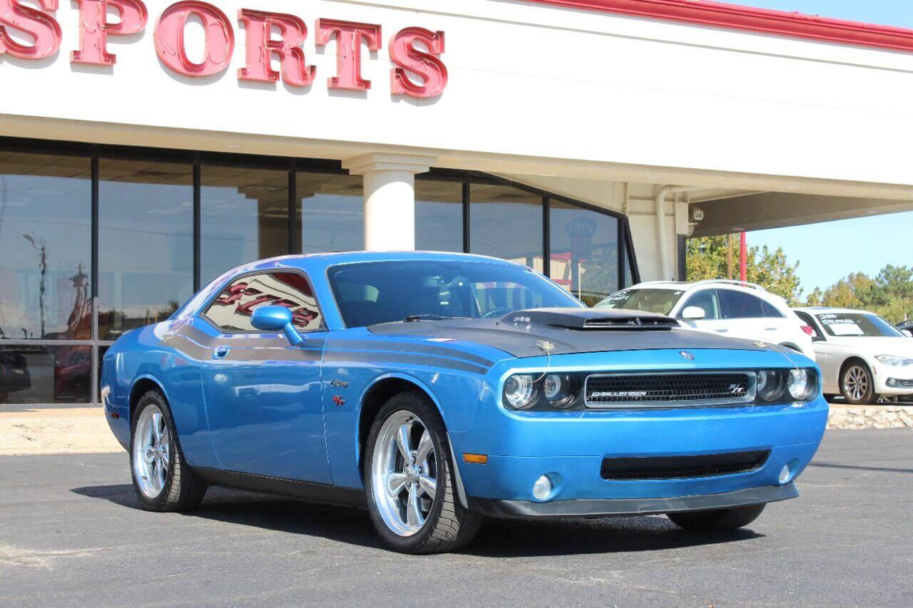 photo of 2010 Dodge Challenger R/T 2dr Coupe