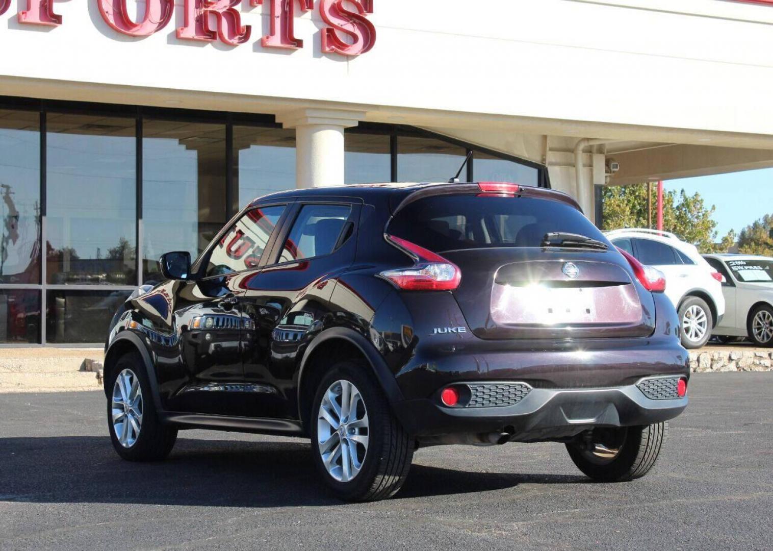2017 Purple Nissan Juke S FWD (JN8AF5MR4HT) with an 1.6L L4 DOHC 16V TURBO engine, CVT transmission, located at 4301 NW 39th , Oklahoma City, OK, 73112, (405) 949-5600, 35.512135, -97.598671 - NO DRIVERS LICENCE - NO FULL COVERAGE INSURANCE - NO CREDIT CHECK. COME ON OVER TO SUPERSPORTS AND TAKE A LOOK AND TEST DRIVE. PLEASE GIVE US A CALL AT (405) 949-5600. NO LICENCIA DE MANEJAR - NO SEGURO DE COBERTURA TOTAL - NO VERIFICACION DE CREDITO. POR FAVOR VENGAN A SUPERSPORTS, ECH - Photo#5