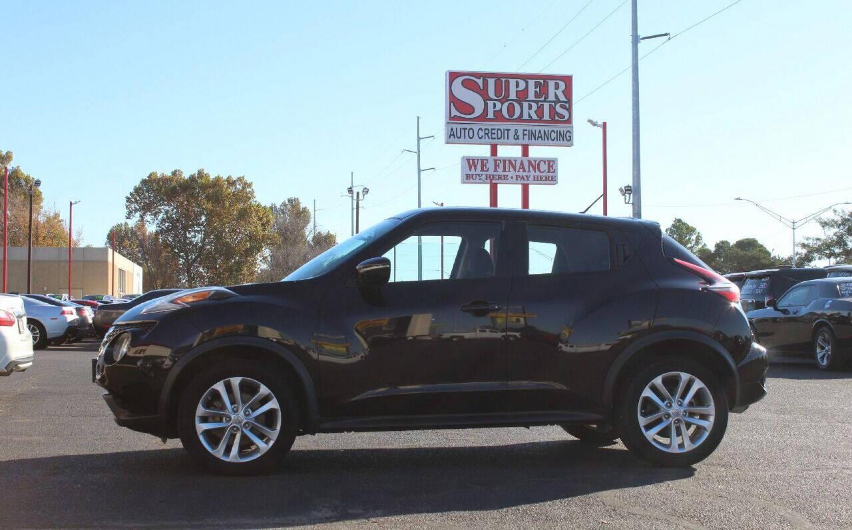 2017 Purple Nissan Juke S FWD (JN8AF5MR4HT) with an 1.6L L4 DOHC 16V TURBO engine, CVT transmission, located at 4301 NW 39th , Oklahoma City, OK, 73112, (405) 949-5600, 35.512135, -97.598671 - NO DRIVERS LICENCE - NO FULL COVERAGE INSURANCE - NO CREDIT CHECK. COME ON OVER TO SUPERSPORTS AND TAKE A LOOK AND TEST DRIVE. PLEASE GIVE US A CALL AT (405) 949-5600. NO LICENCIA DE MANEJAR - NO SEGURO DE COBERTURA TOTAL - NO VERIFICACION DE CREDITO. POR FAVOR VENGAN A SUPERSPORTS, ECH - Photo#6