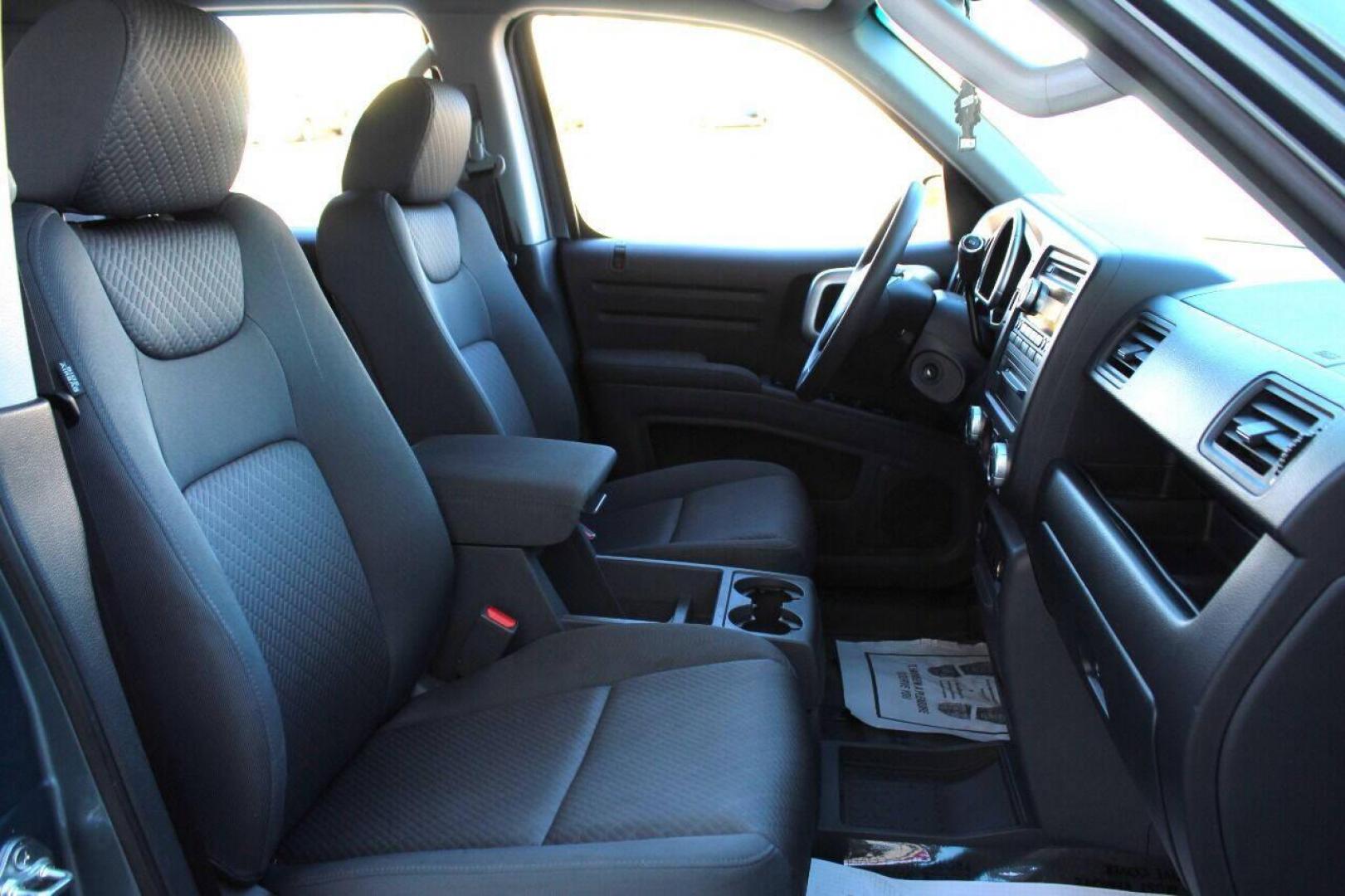2008 Blue Honda Ridgeline RTS (2HJYK16428H) with an 3.5L V6 SOHC 24V engine, 5-Speed Automatic Overdrive transmission, located at 4301 NW 39th , Oklahoma City, OK, 73112, (405) 949-5600, 35.512135, -97.598671 - NO DRIVERS LICENSE - NO FULL COVERAGE INSURANCE - NO CREDIT CHECK. COME ON OVER TO SUPERSPORTS AND TAKE A LOOK AND TEST DRIVE PLEASE GIVE US A CALL AT (405) 949-5600. NO LICENCIA DE MANEJAR - NO SEGURO DE COBERTURA TOTAL - NO VERIFICACION DE CREDITO. POR FAVOR VENGAN A SUPERSPORTS, - Photo#9