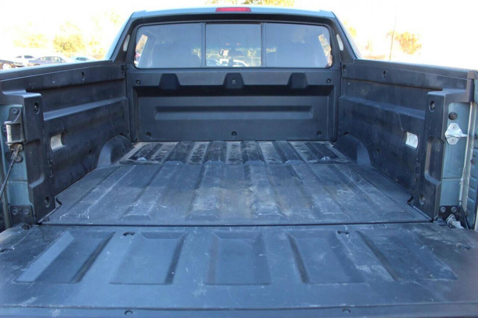 2008 Blue Honda Ridgeline RTS (2HJYK16428H) with an 3.5L V6 SOHC 24V engine, 5-Speed Automatic Overdrive transmission, located at 4301 NW 39th , Oklahoma City, OK, 73112, (405) 949-5600, 35.512135, -97.598671 - Photo#12